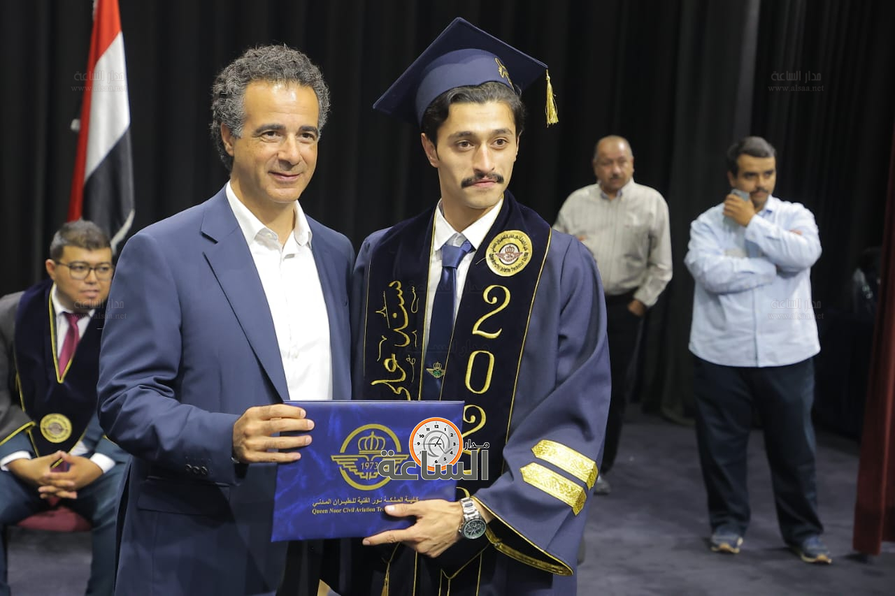 Madar Al-Saa Images 0.9471831326020536