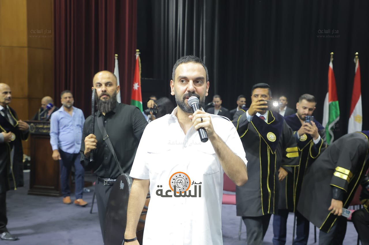 Madar Al-Saa Images 0.38075317169425216