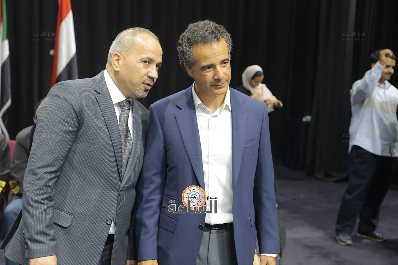 Madar Al-Saa Images 0.5247576480005607