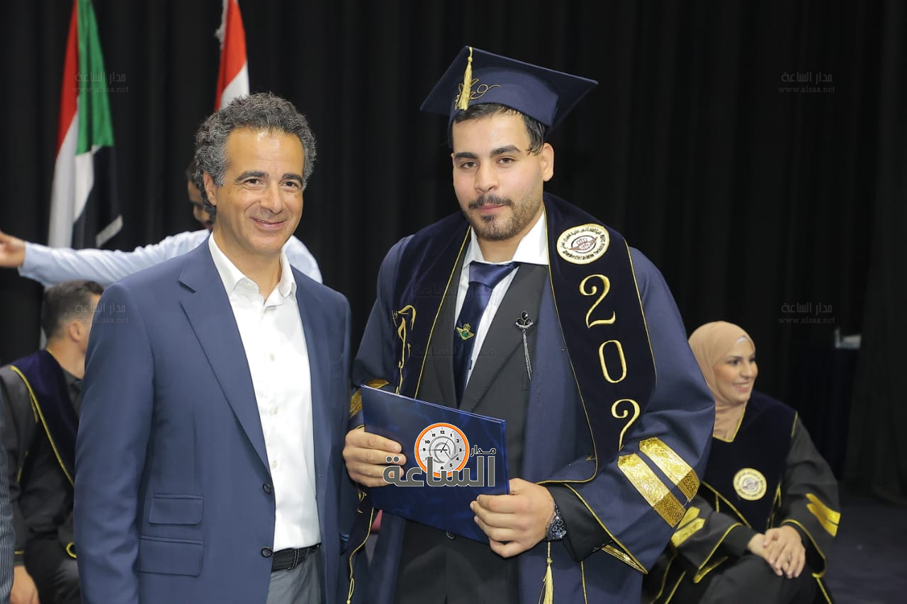 Madar Al-Saa Images 0.03399372697648628