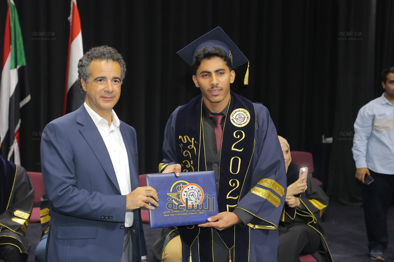 Madar Al-Saa Images 0.4361029275938253