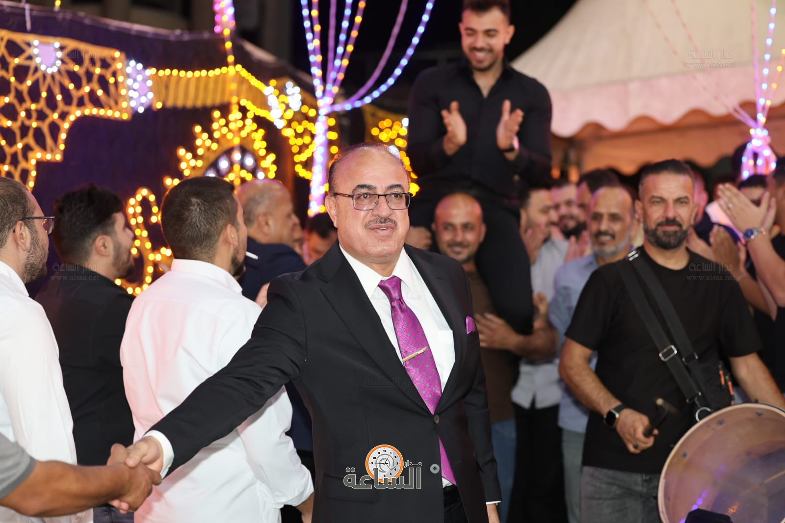 Madar Al-Saa Images 0.0356827786392514