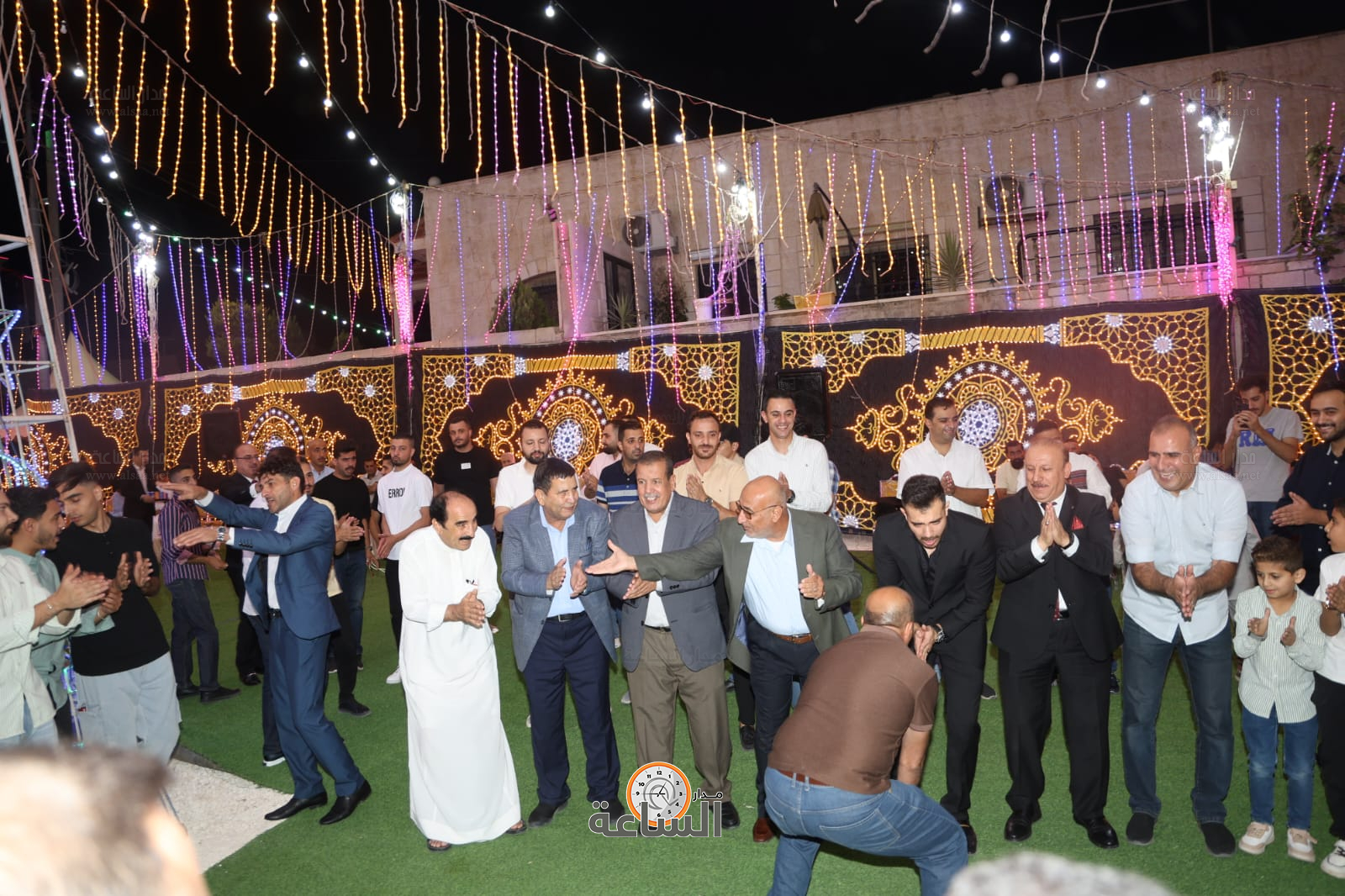 Madar Al-Saa Images 0.7302452535385617