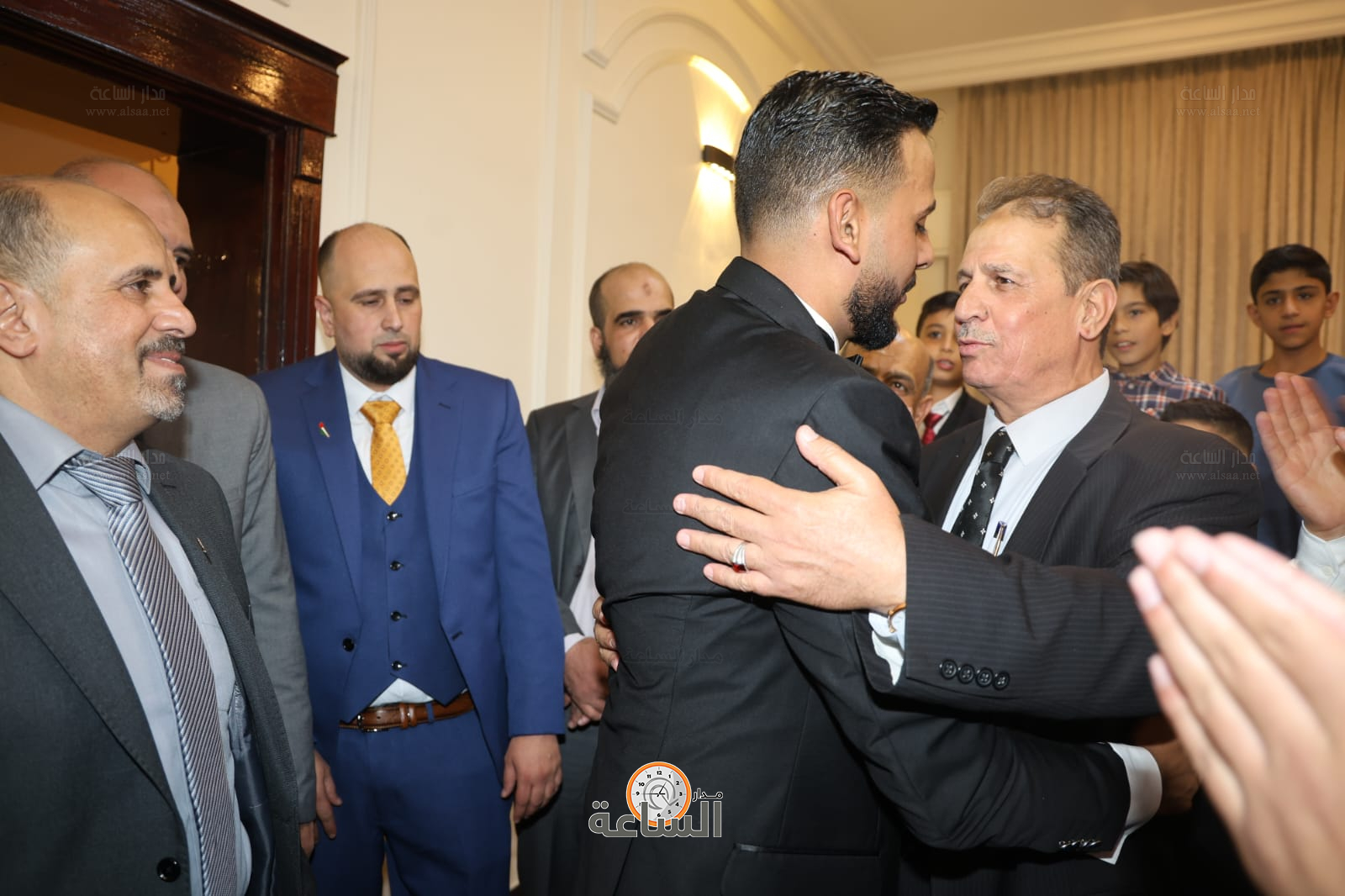 Madar Al-Saa Images 0.4975261023241644