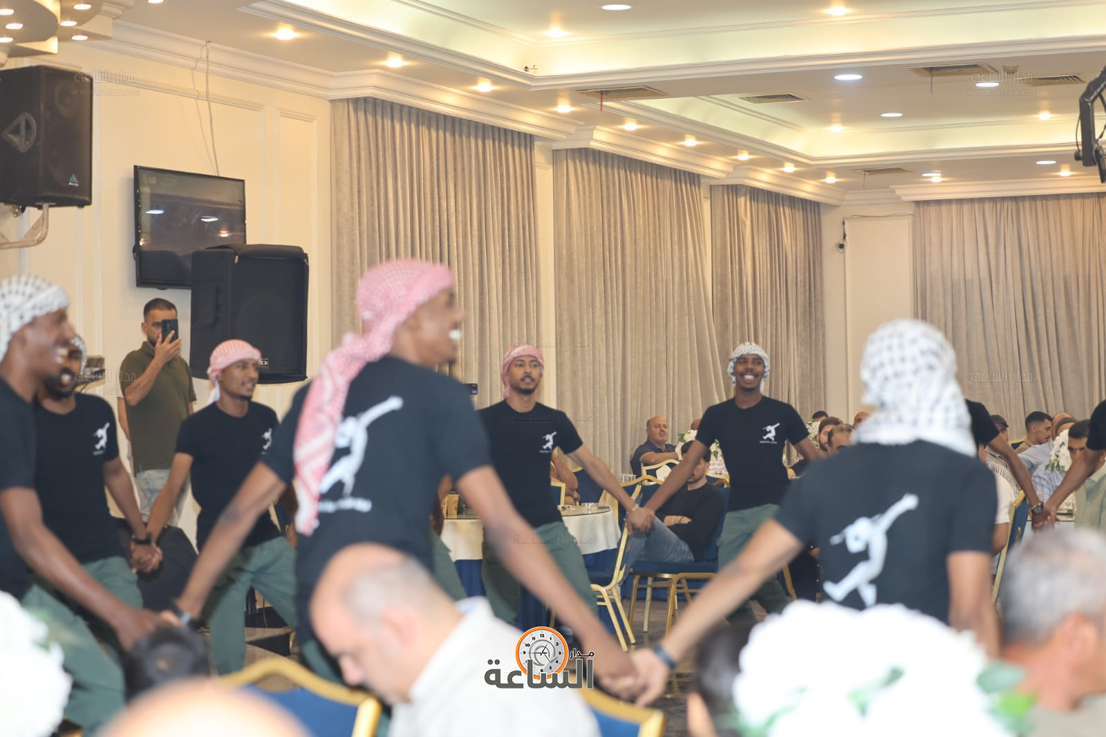 Madar Al-Saa Images 0.5492775639559206