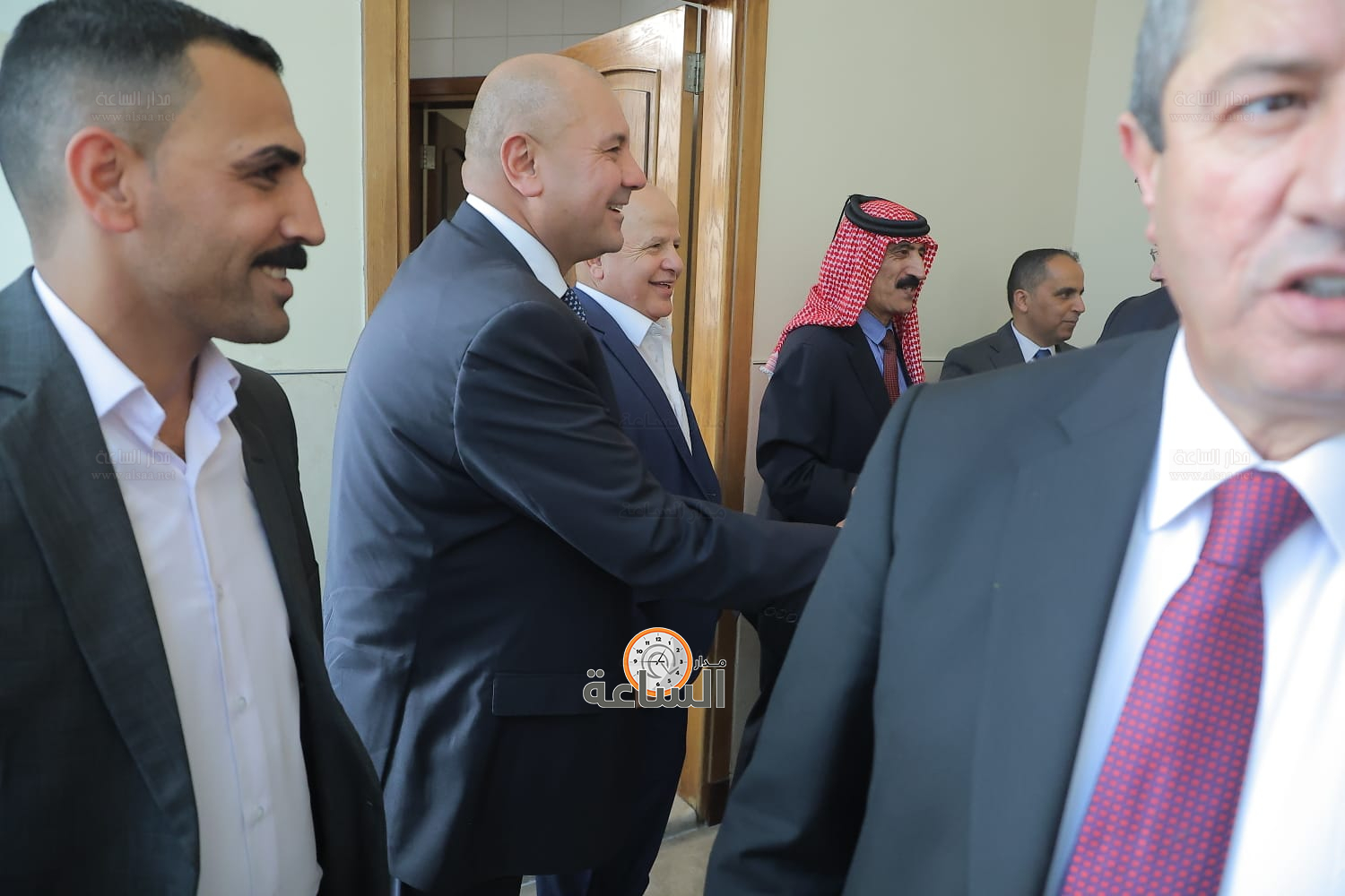 Madar Al-Saa Images 0.588289608981482