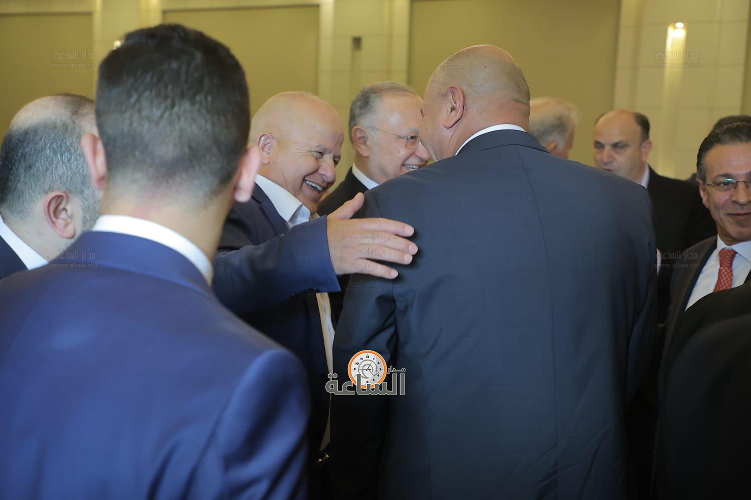 Madar Al-Saa Images 0.8508590230957604