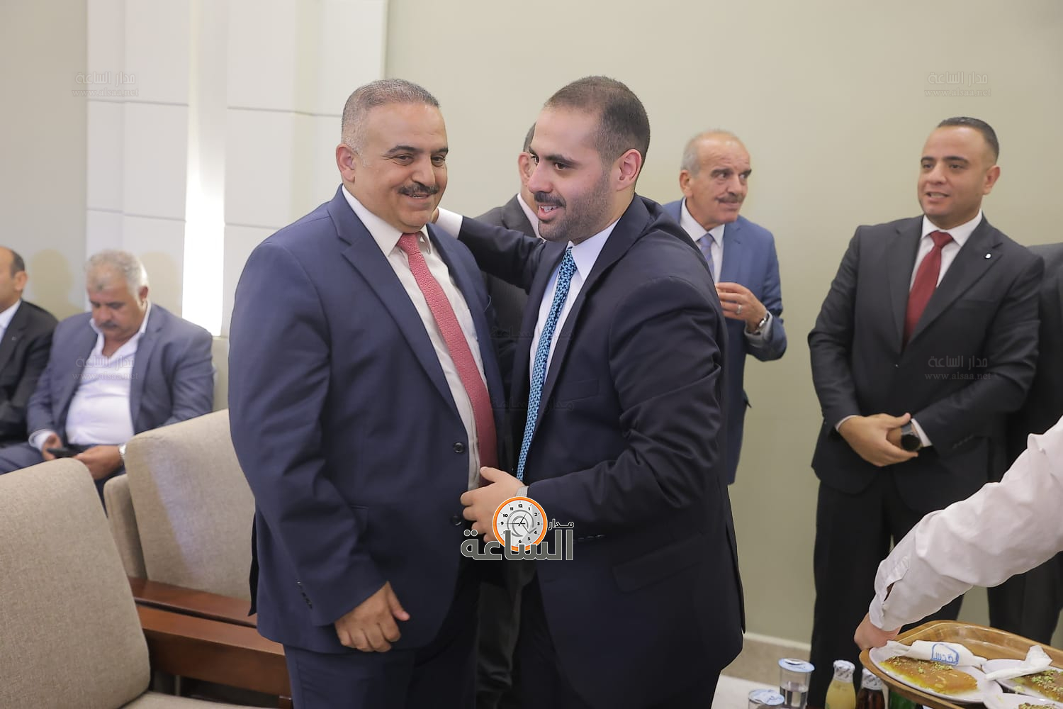 Madar Al-Saa Images 0.5250938832987807