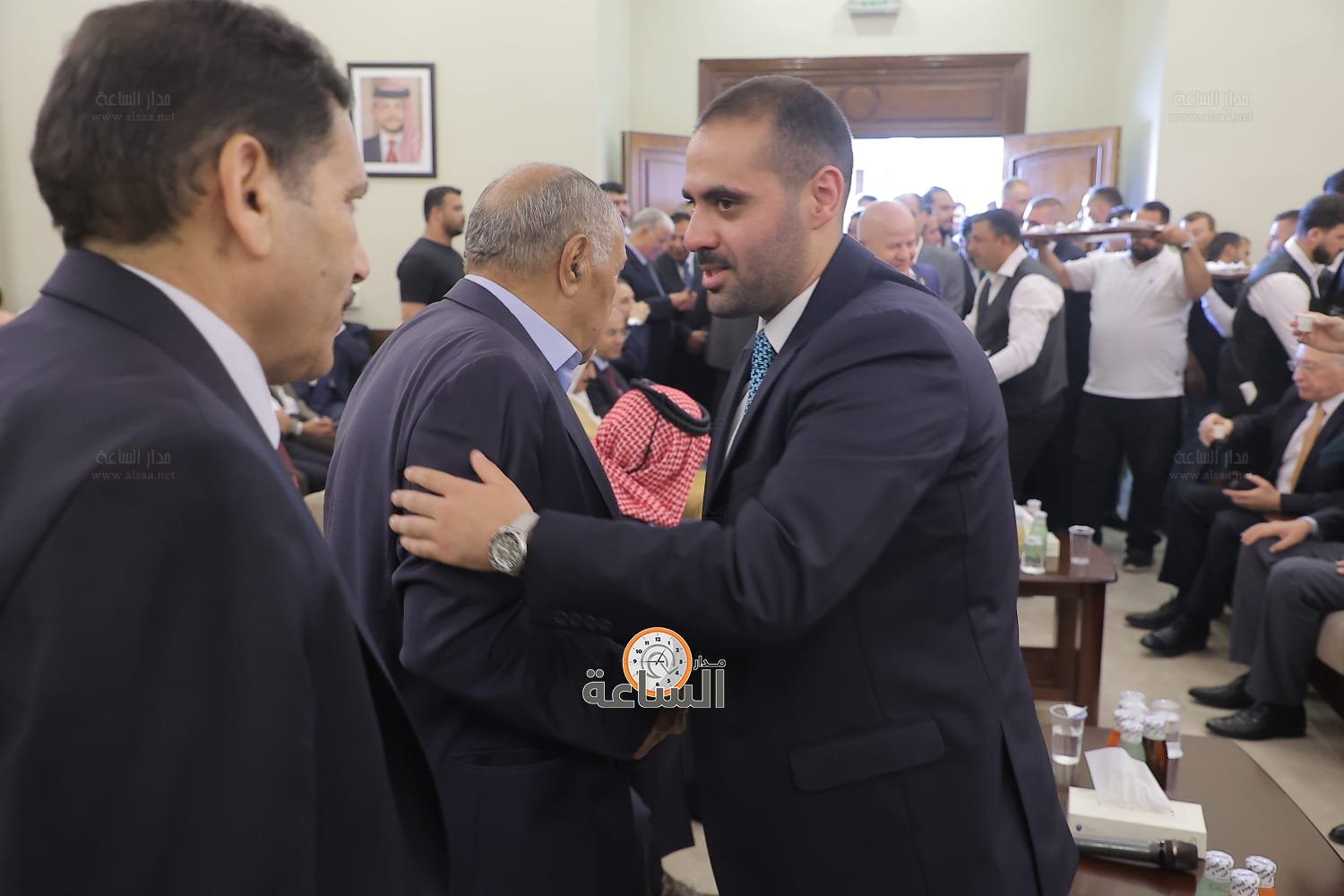 Madar Al-Saa Images 0.6882163086310055