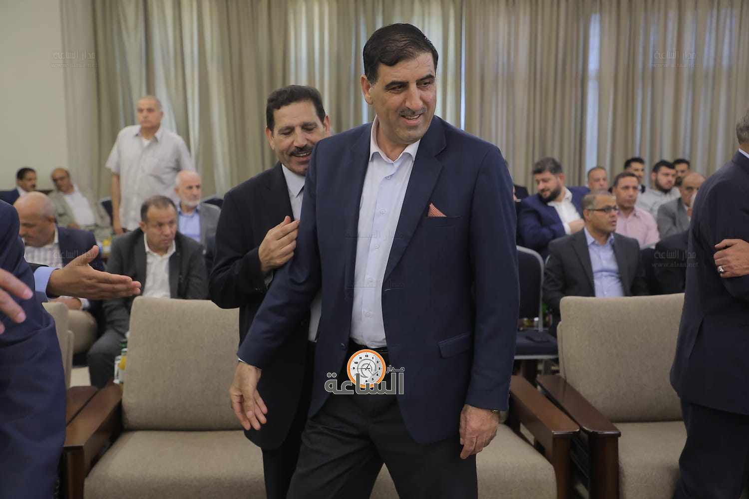 Madar Al-Saa Images 0.4937108835595576