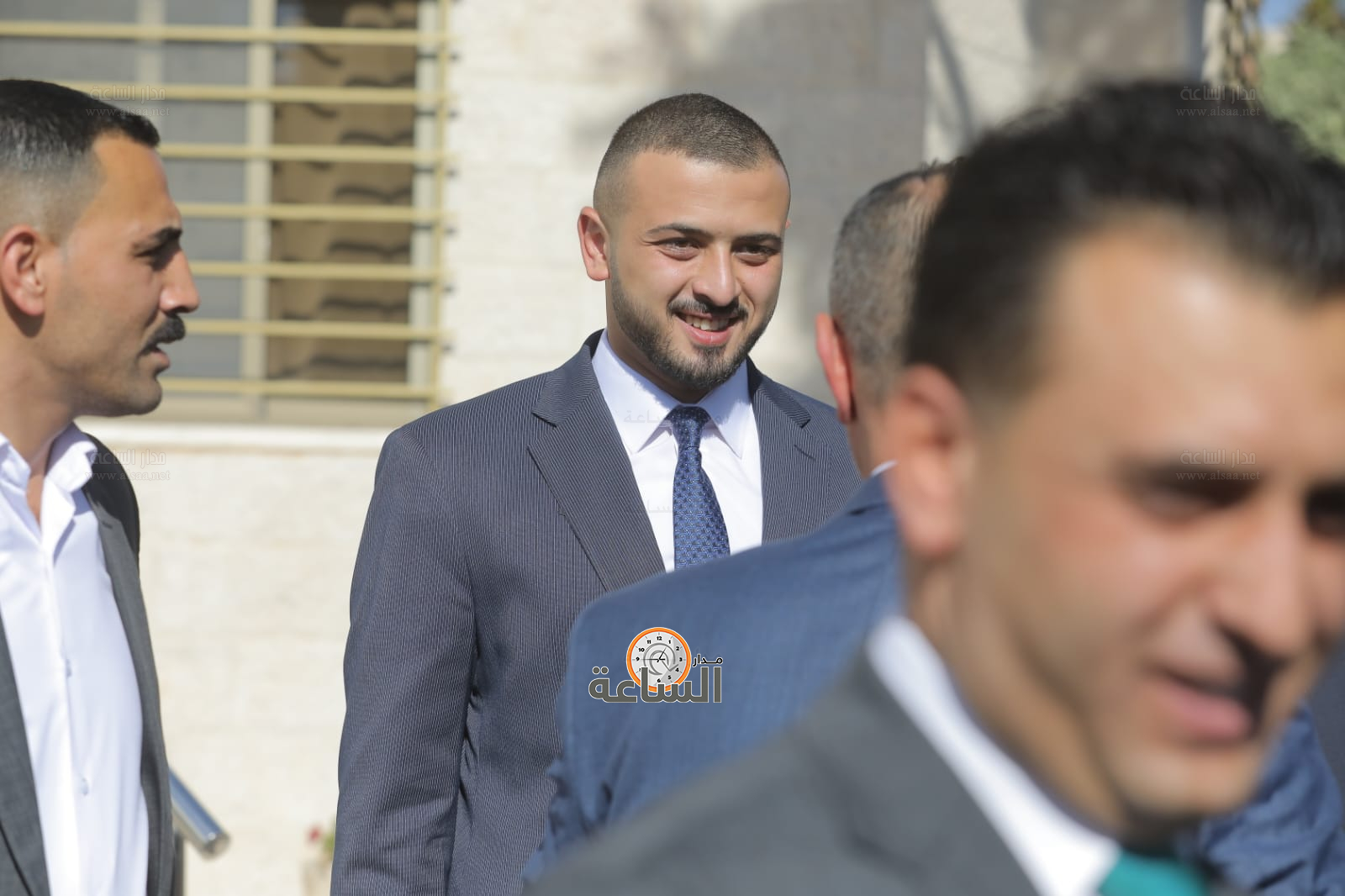 Madar Al-Saa Images 0.051813739725043995