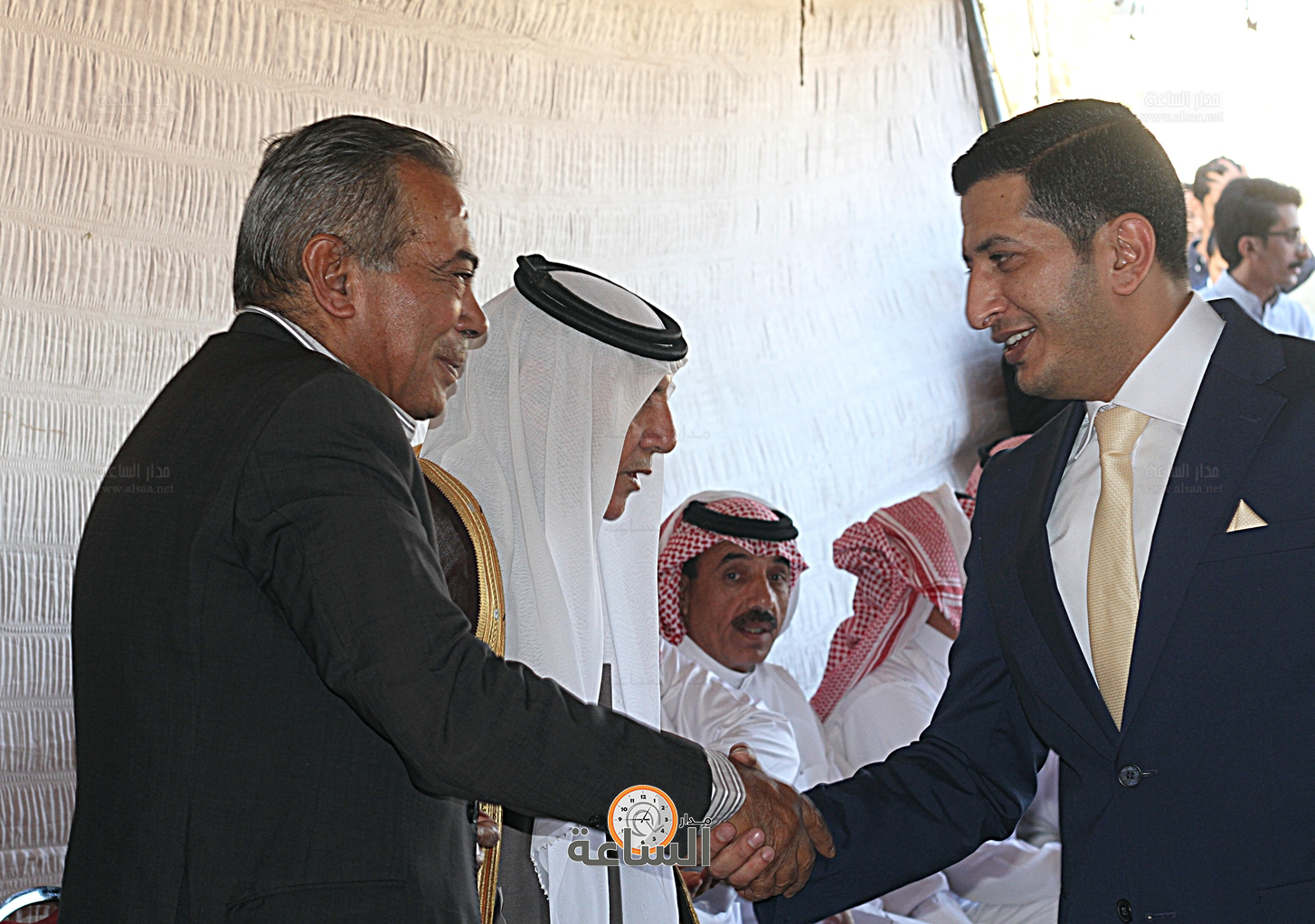 Madar Al-Saa Images 0.4256568488272352