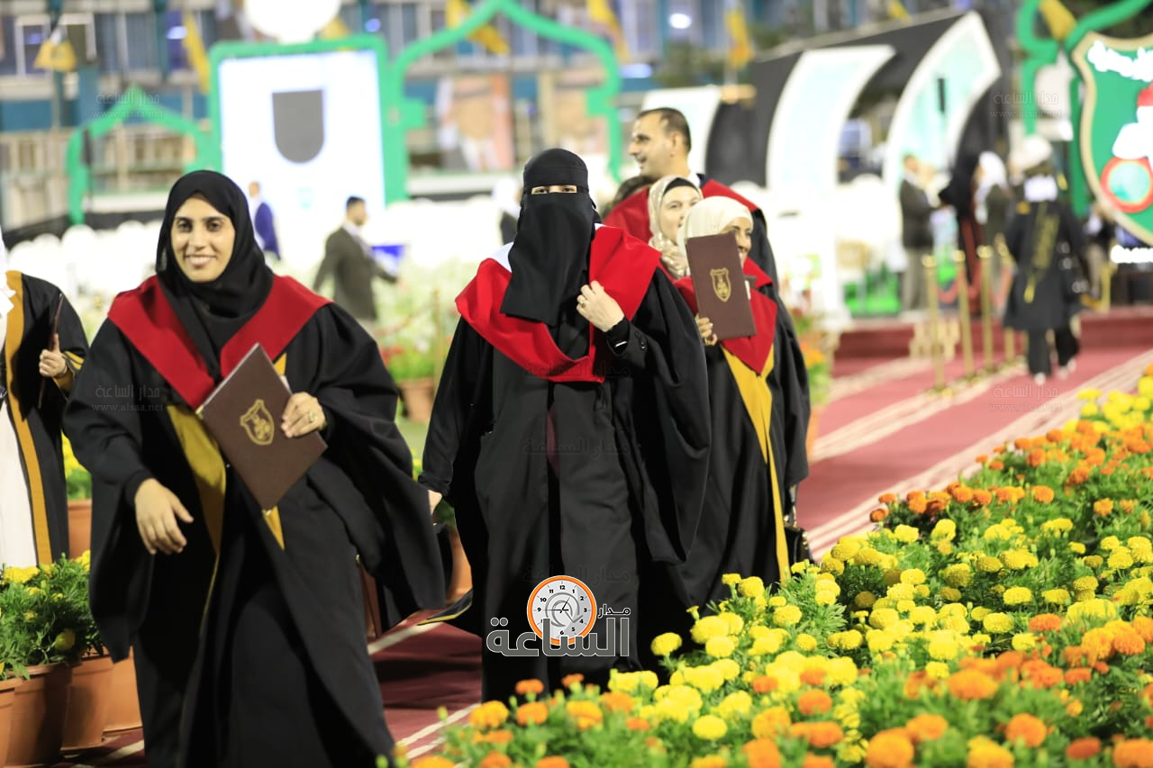 Madar Al-Saa Images 0.999211852385915