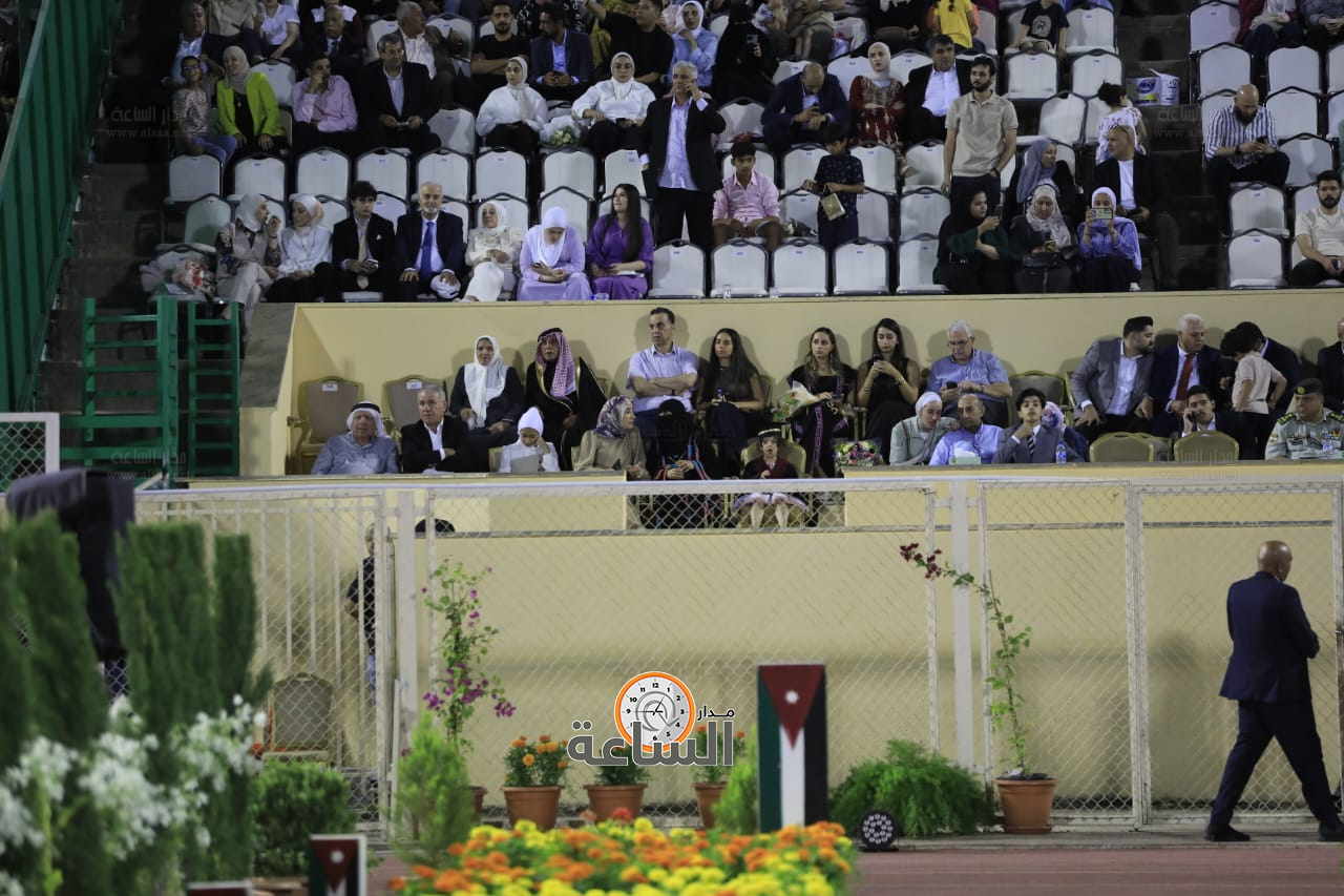 Madar Al-Saa Images 0.4971048959232085