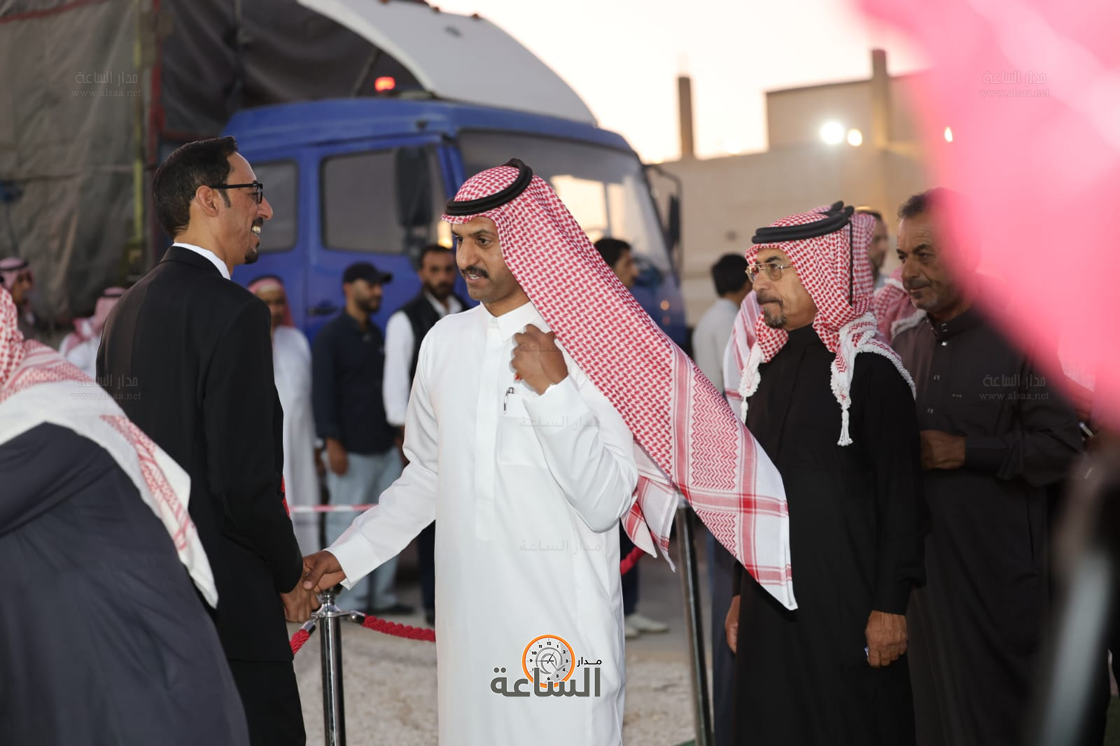 Madar Al-Saa Images 0.00018642972223870125