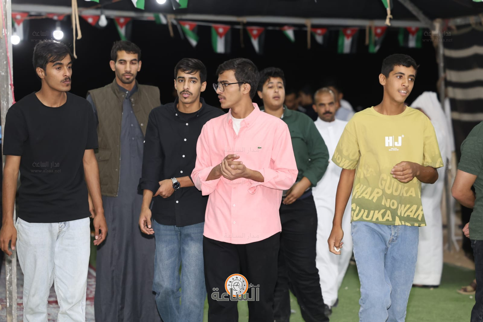 Madar Al-Saa Images 0.673227717707446