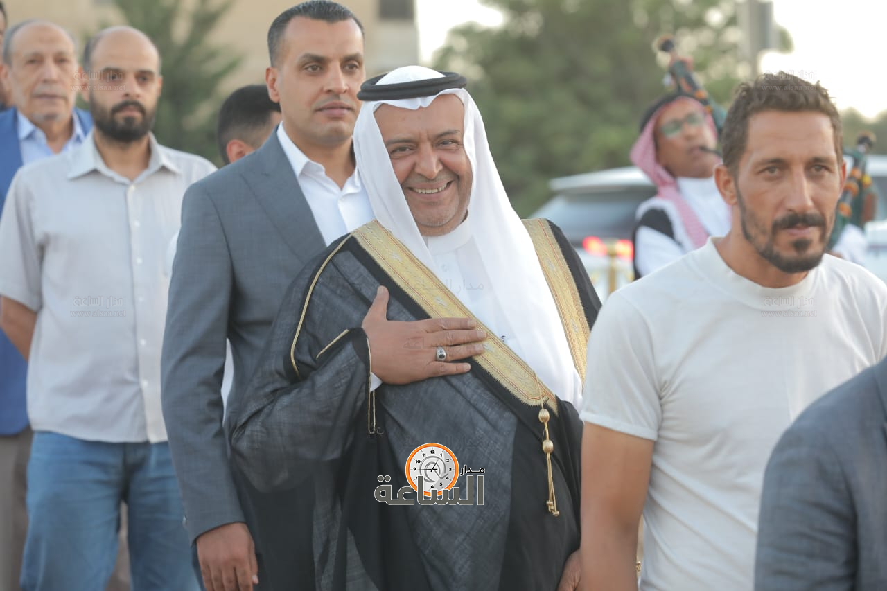 Madar Al-Saa Images 0.38410726735764233