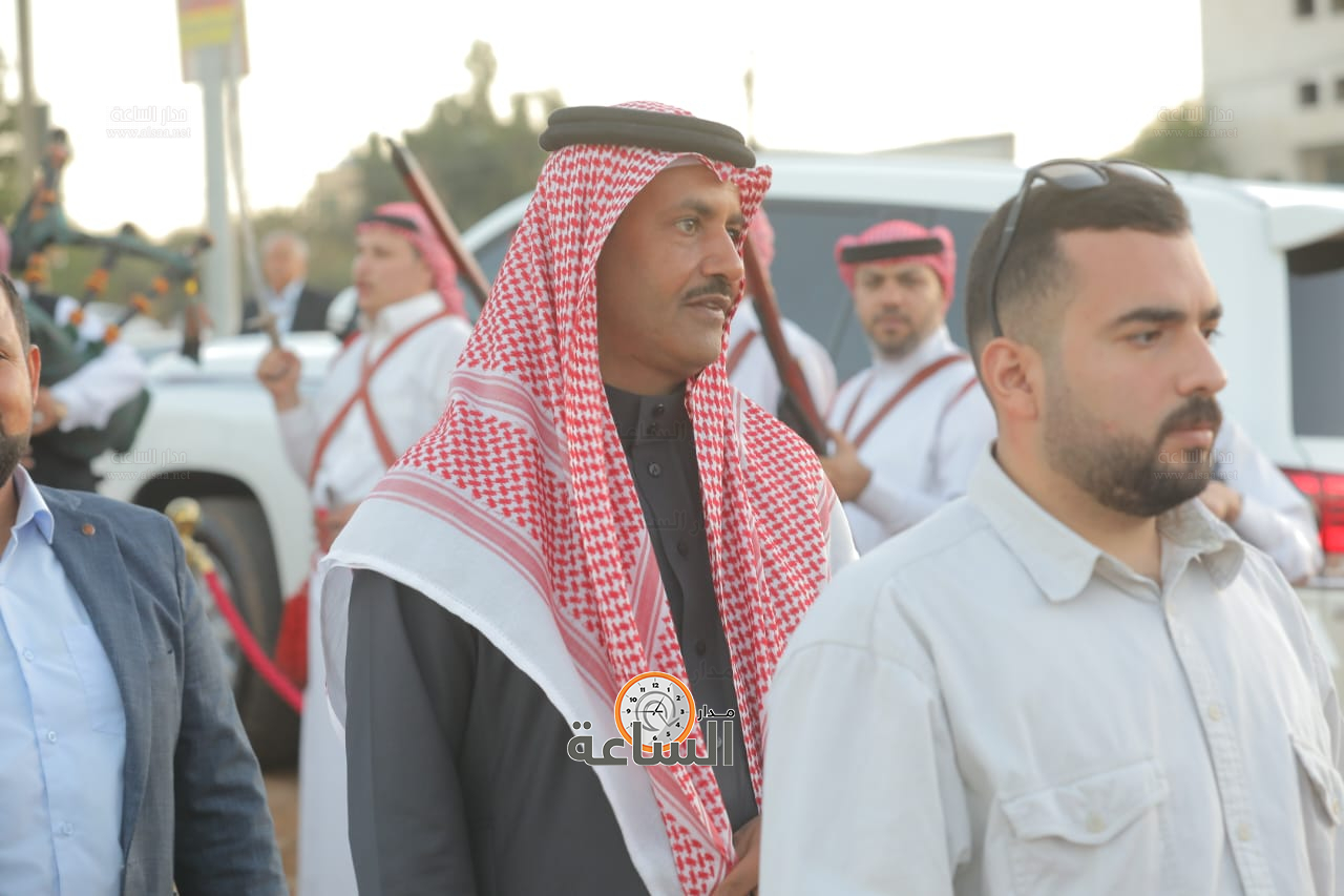 Madar Al-Saa Images 0.5760313817870532