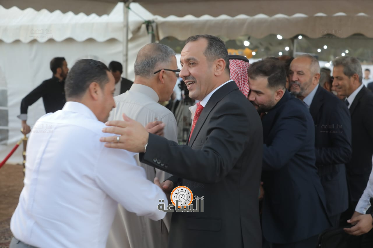 Madar Al-Saa Images 0.8169136930699361