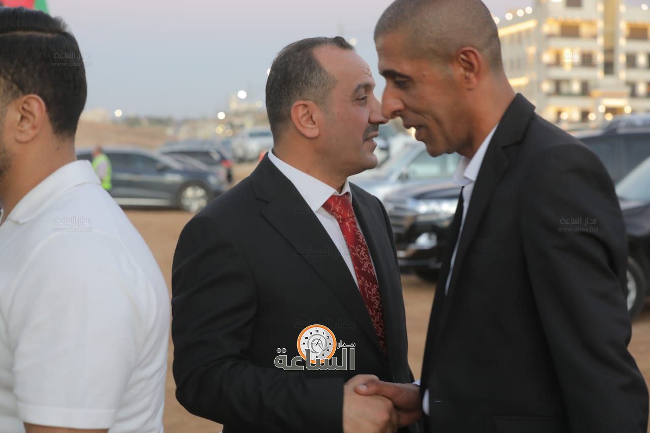 Madar Al-Saa Images 0.8599667406885771