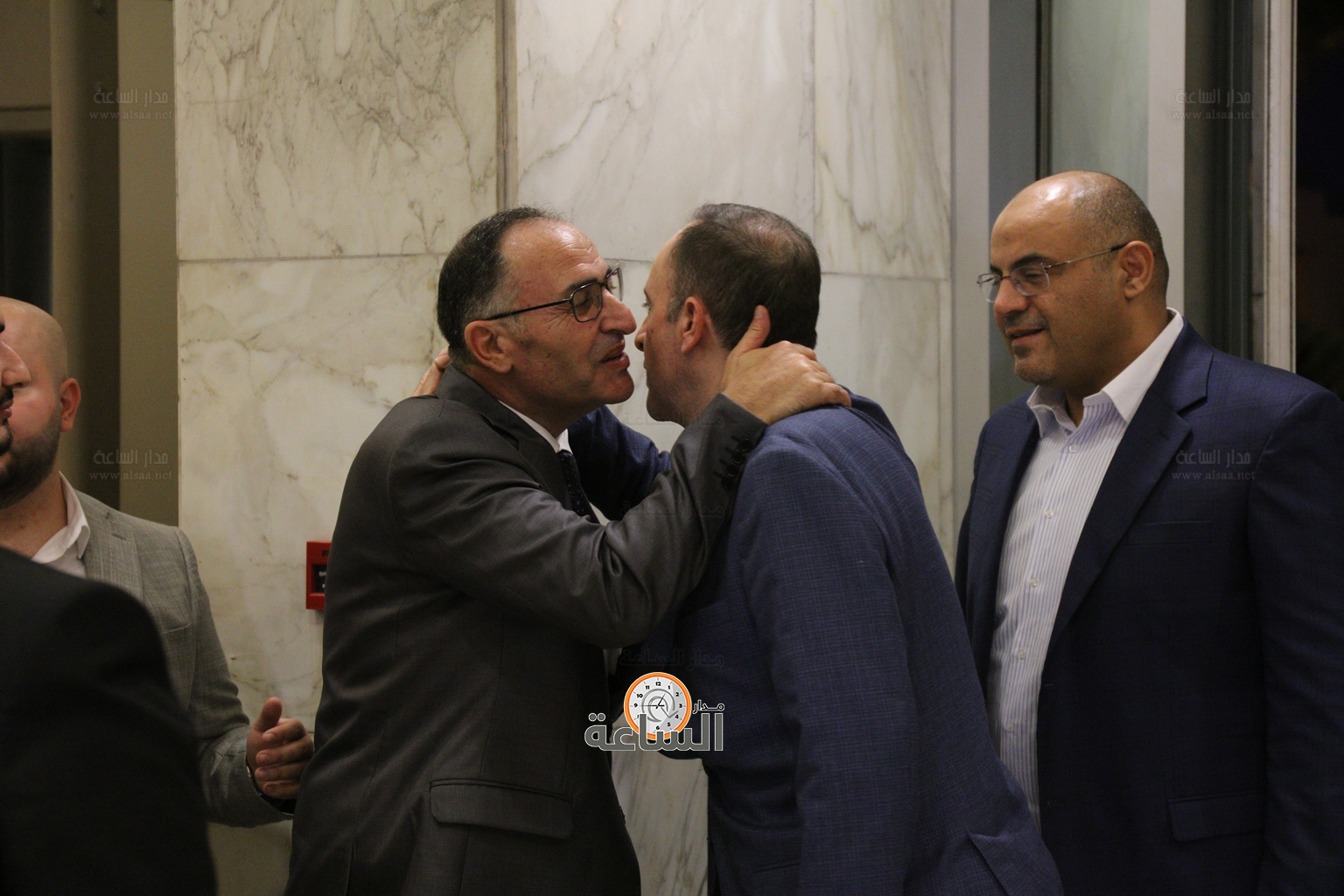 Madar Al-Saa Images 0.5691663772828649