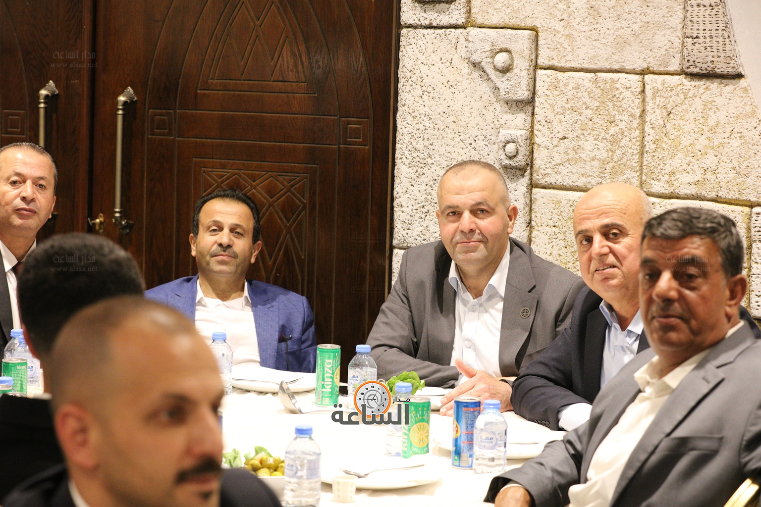 Madar Al-Saa Images 0.8945396401869403