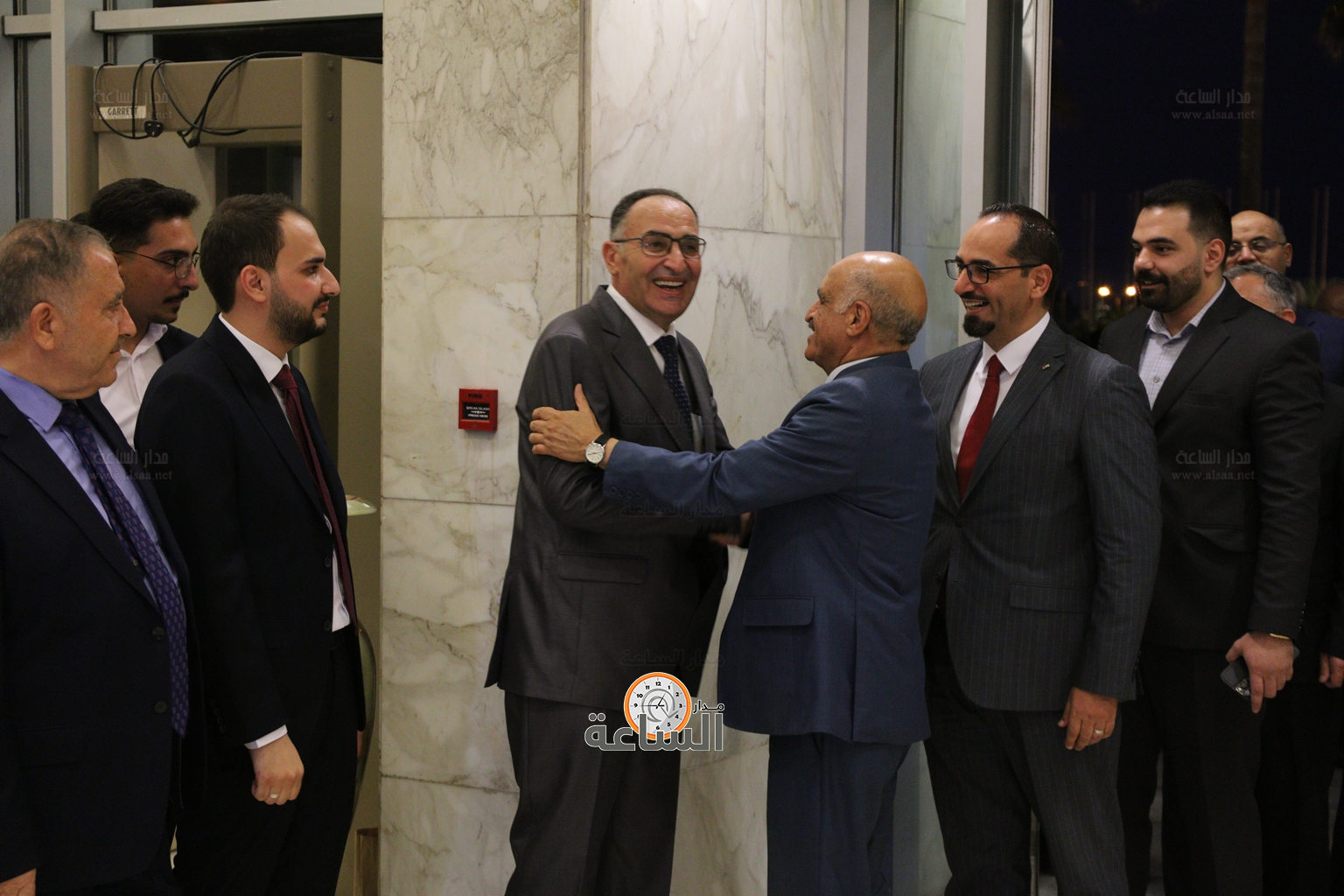 Madar Al-Saa Images 0.3928848399489343