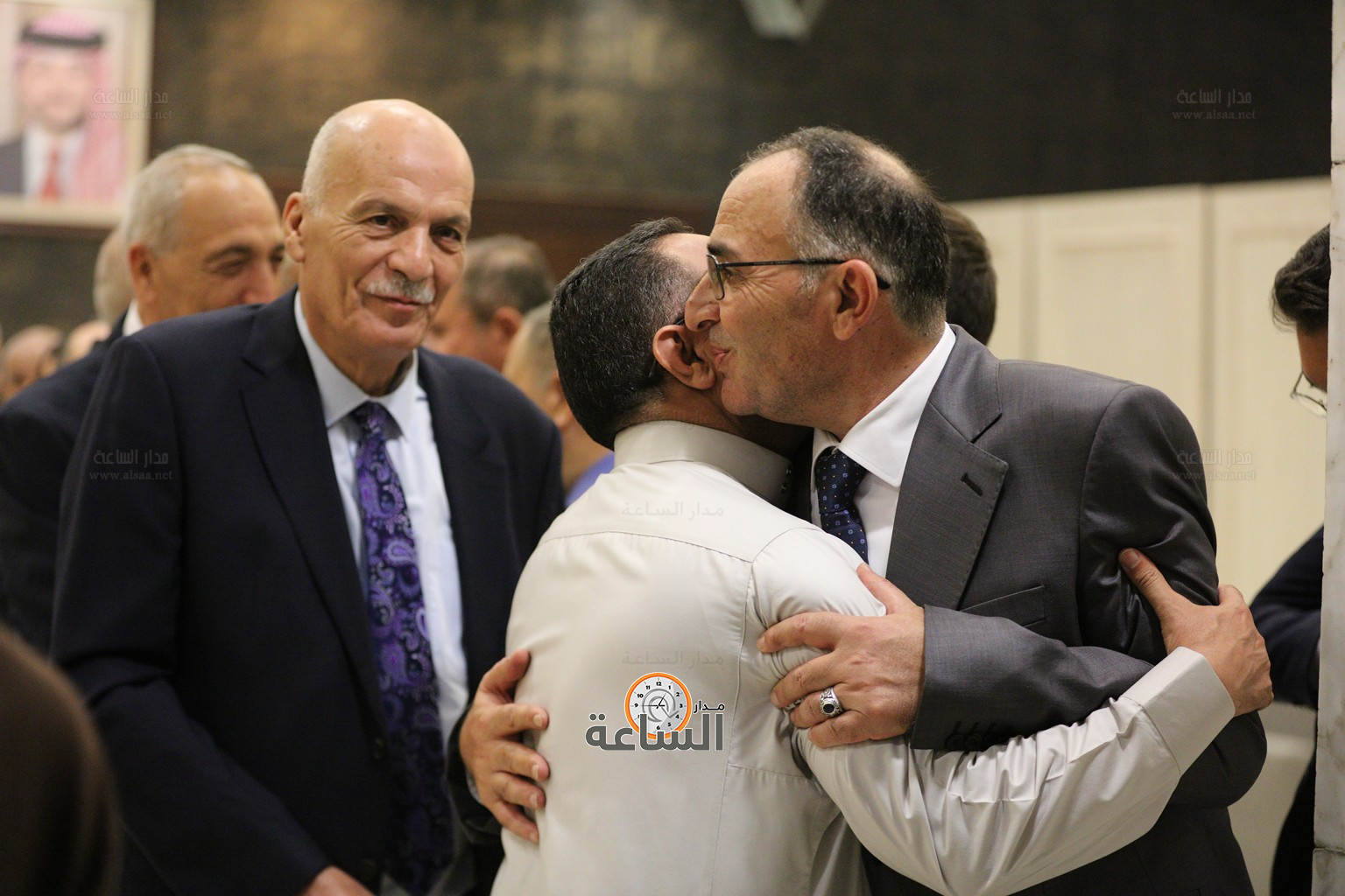 Madar Al-Saa Images 0.10550388735080374