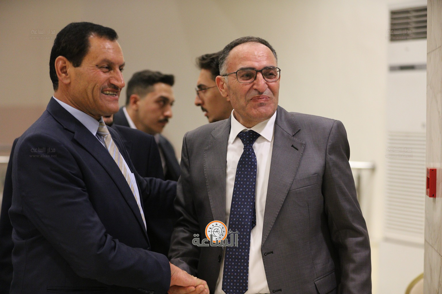 Madar Al-Saa Images 0.7297147648082021