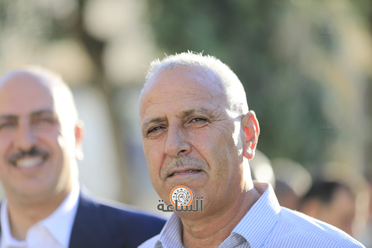 Madar Al-Saa Images 0.4681786576937993