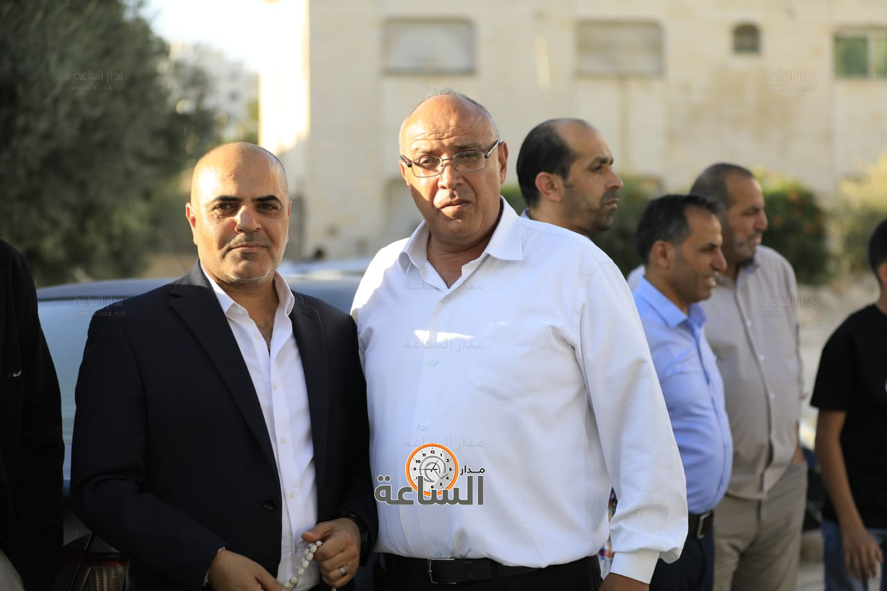 Madar Al-Saa Images 0.6431441576760158