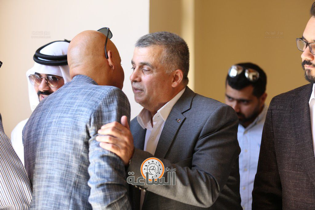 Madar Al-Saa Images 0.15141001297741785