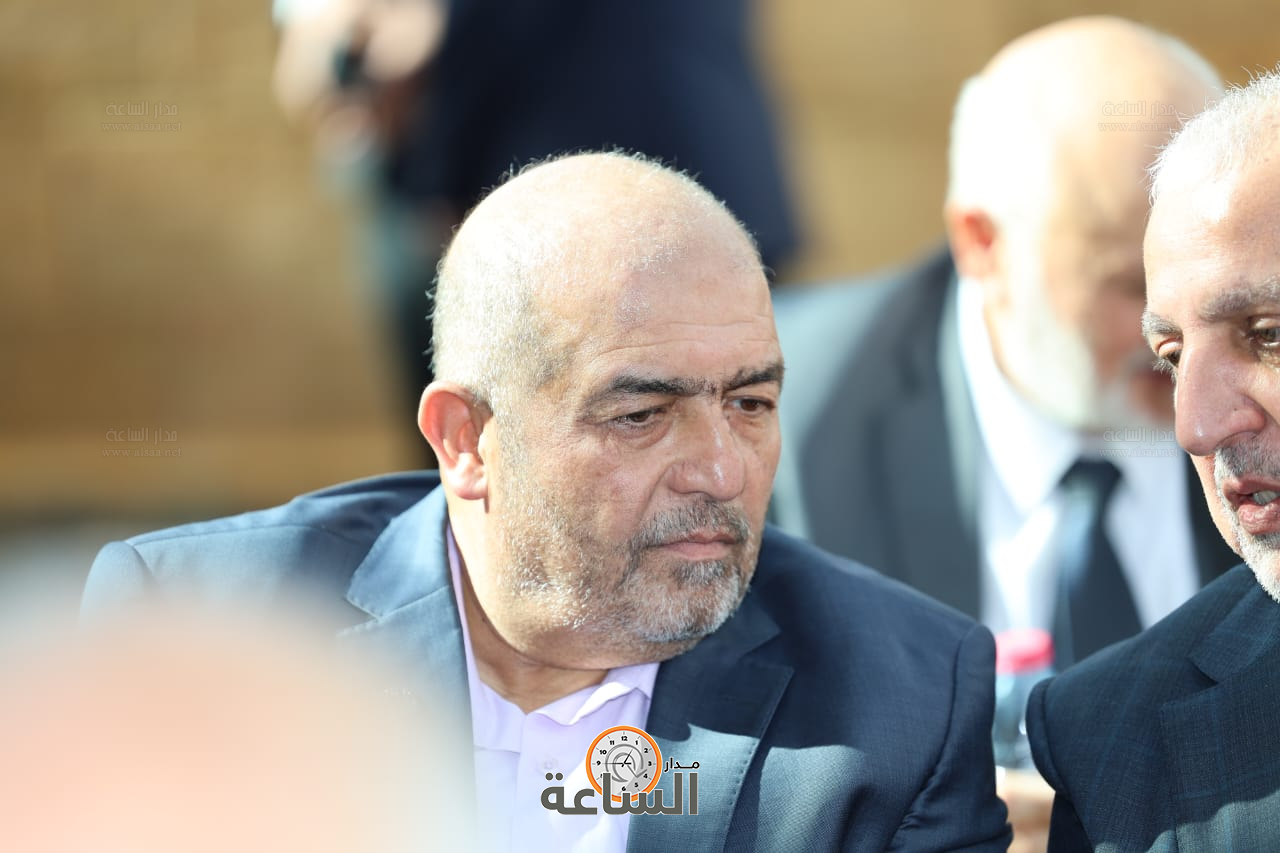 Madar Al-Saa Images 0.7653429101548637