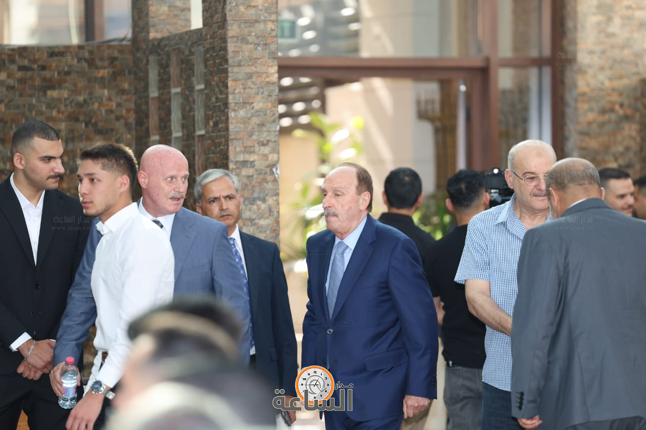 Madar Al-Saa Images 0.04406800749680051