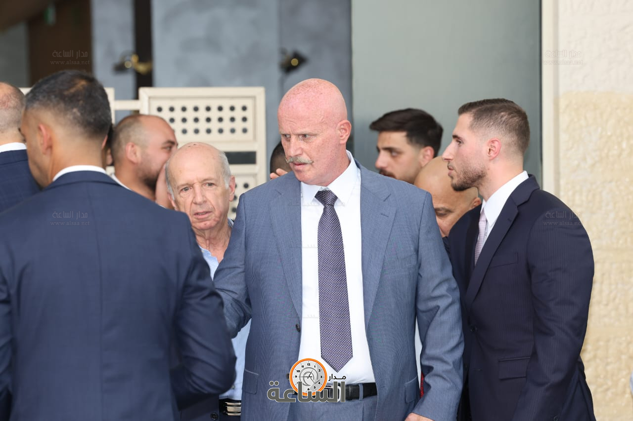 Madar Al-Saa Images 0.8949574157284949