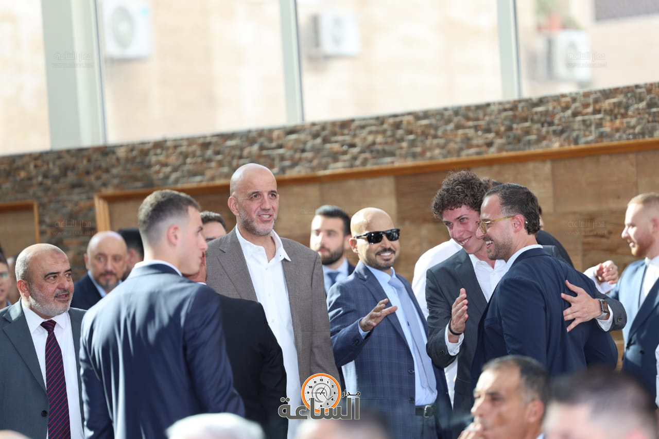 Madar Al-Saa Images 0.7317022242585177