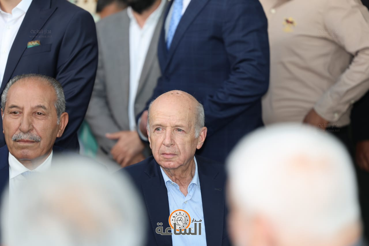 Madar Al-Saa Images 0.18373232032663367