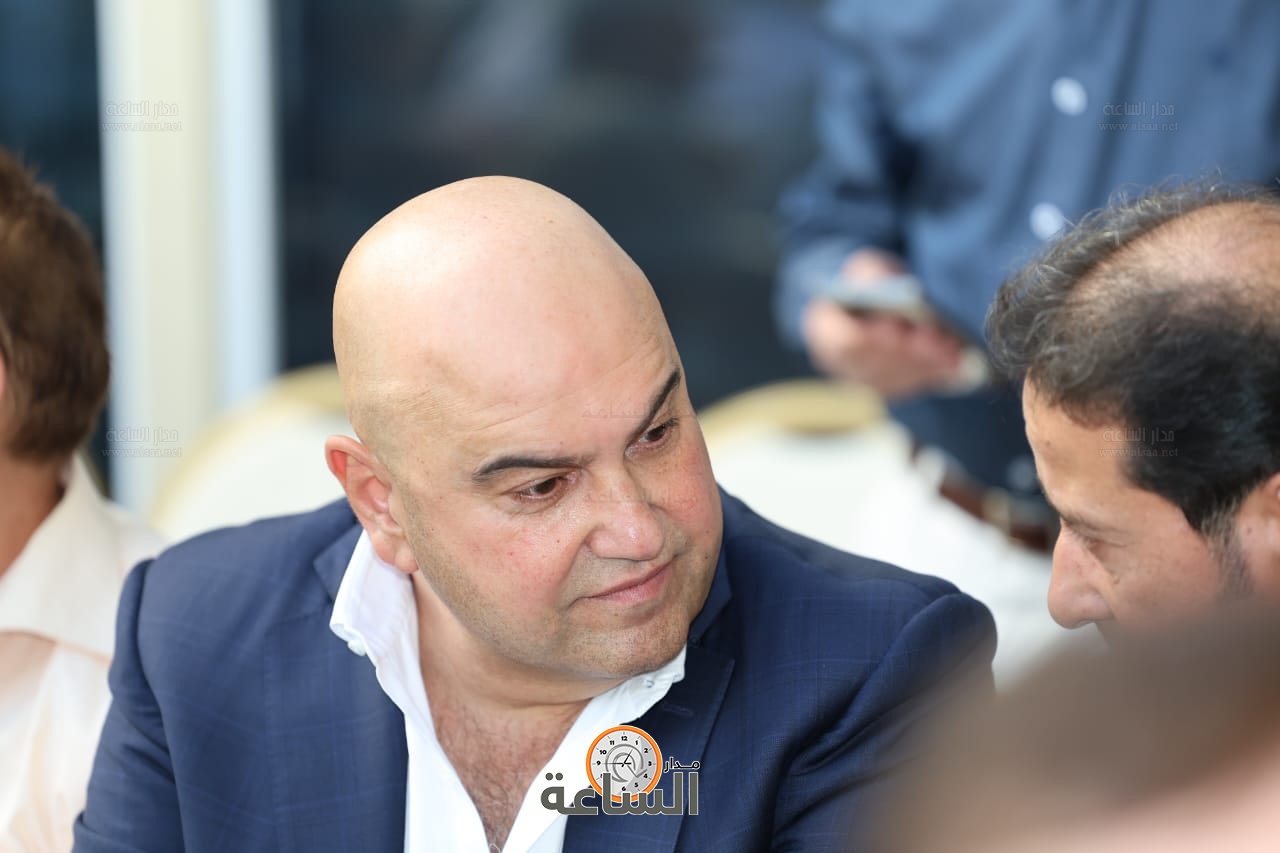 Madar Al-Saa Images 0.45596808235257036