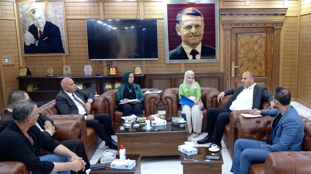 Madar Al-Saa Images 0.7914441643242948