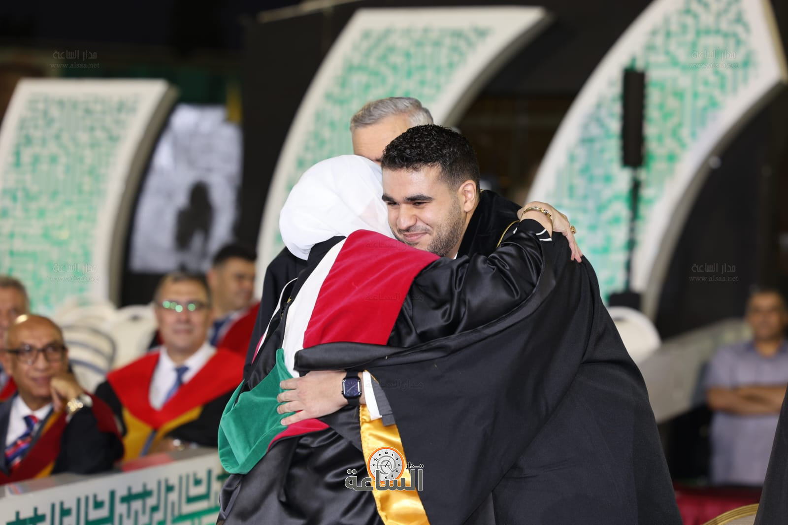 Madar Al-Saa Images 0.8900988535793122