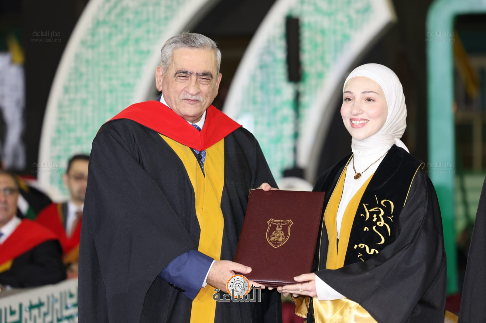 Madar Al-Saa Images 0.45773468632567116