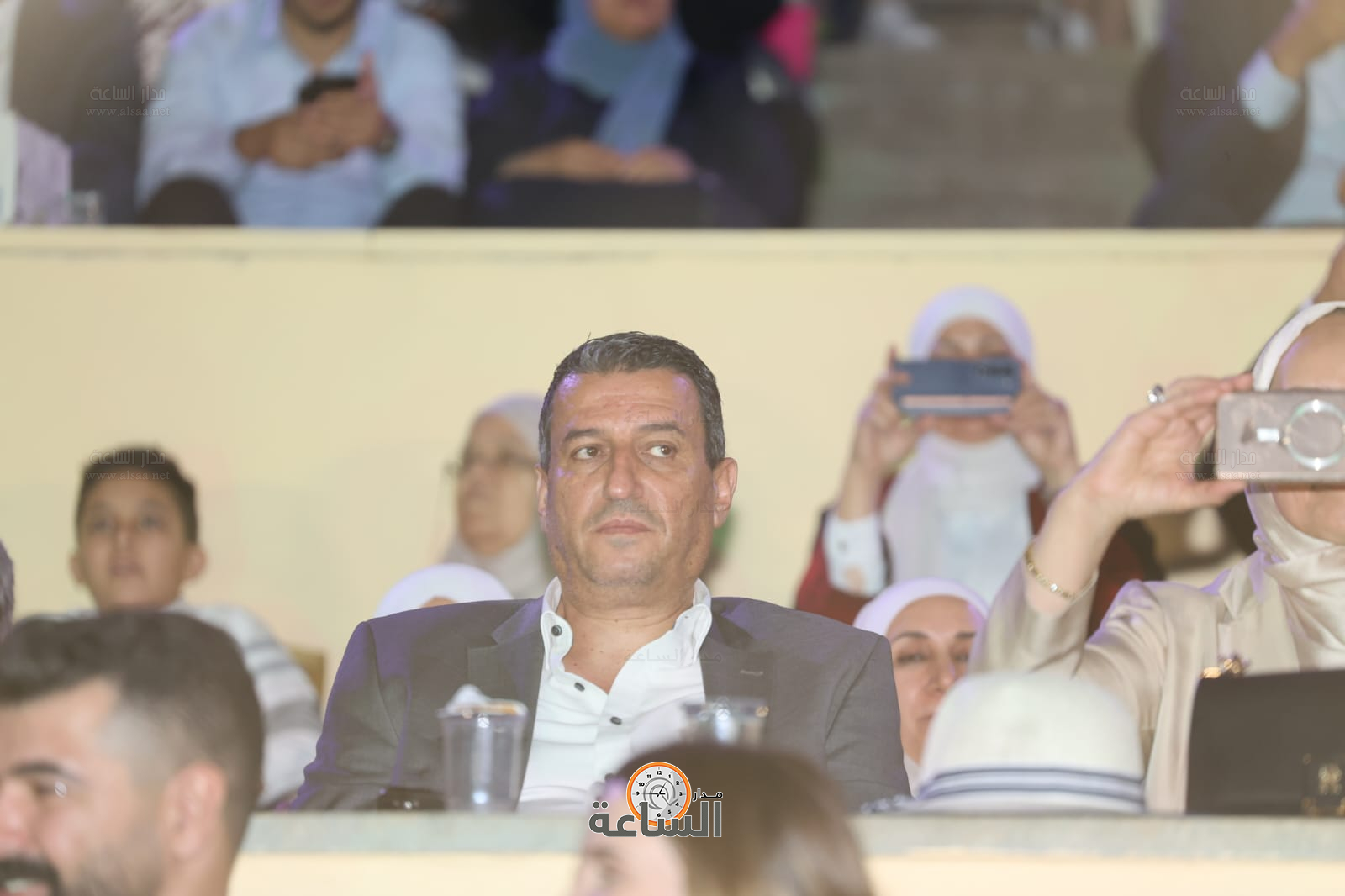 Madar Al-Saa Images 0.4107782737340189