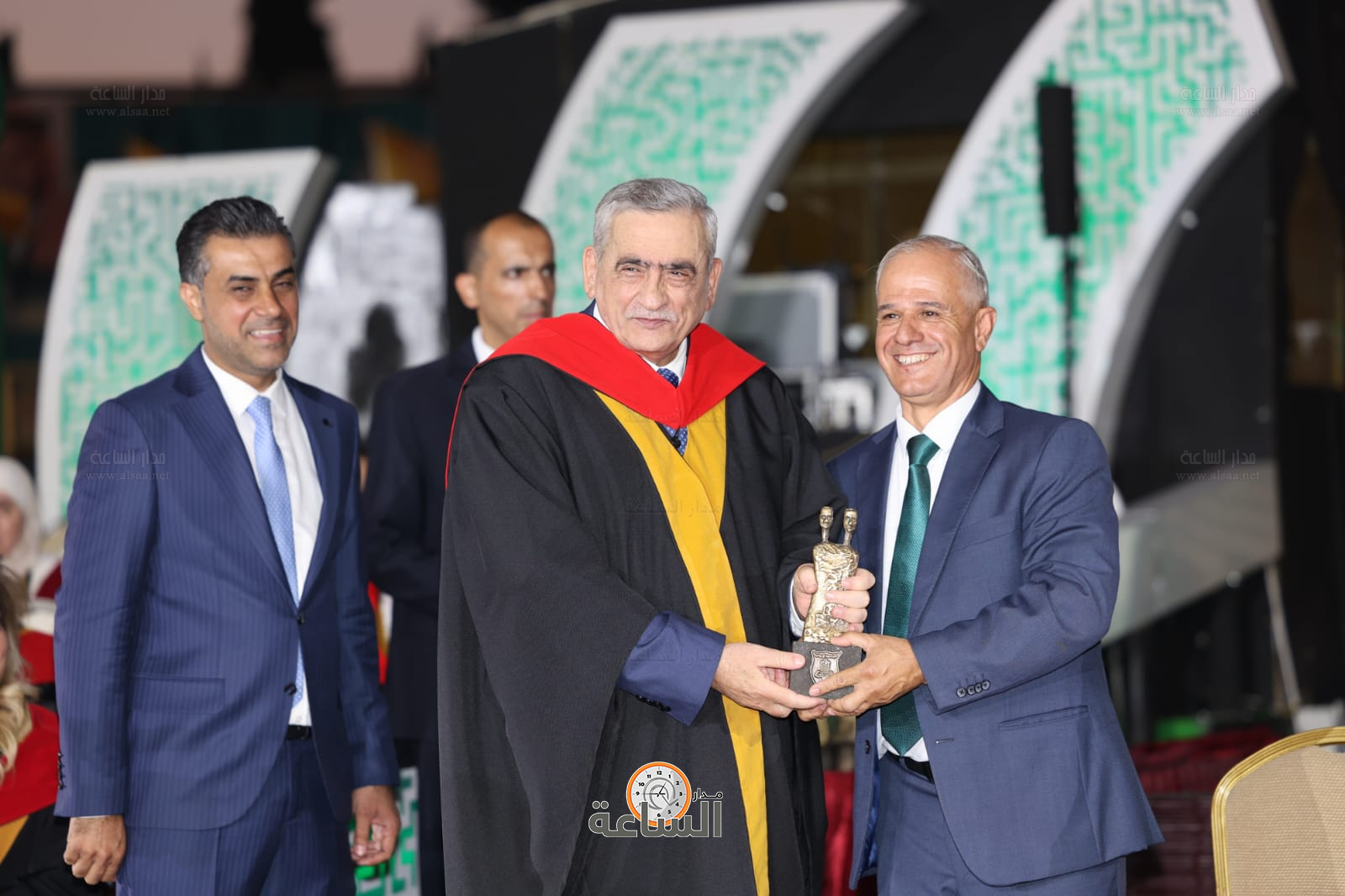 Madar Al-Saa Images 0.620274823234589