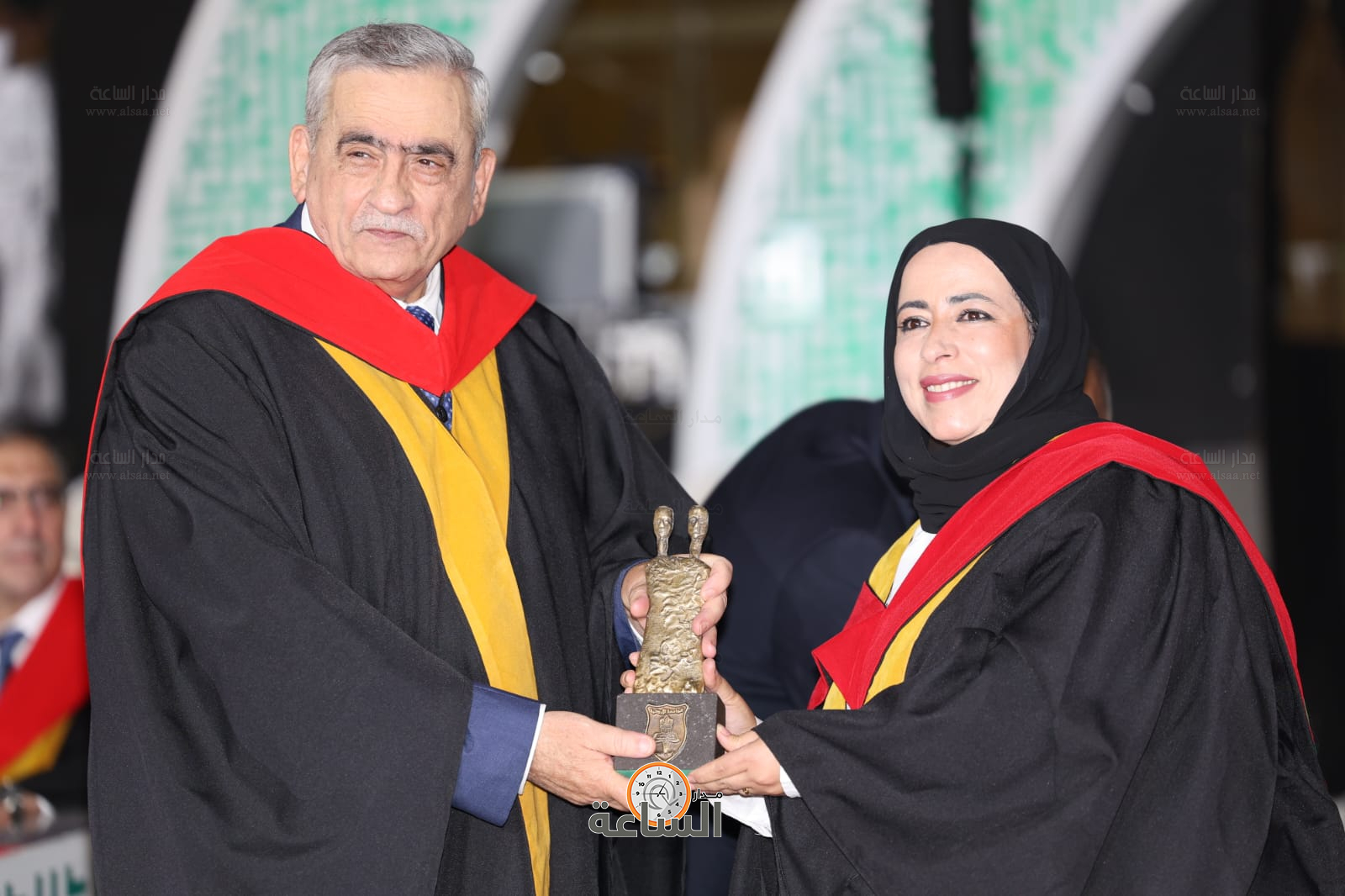 Madar Al-Saa Images 0.5175142413843374