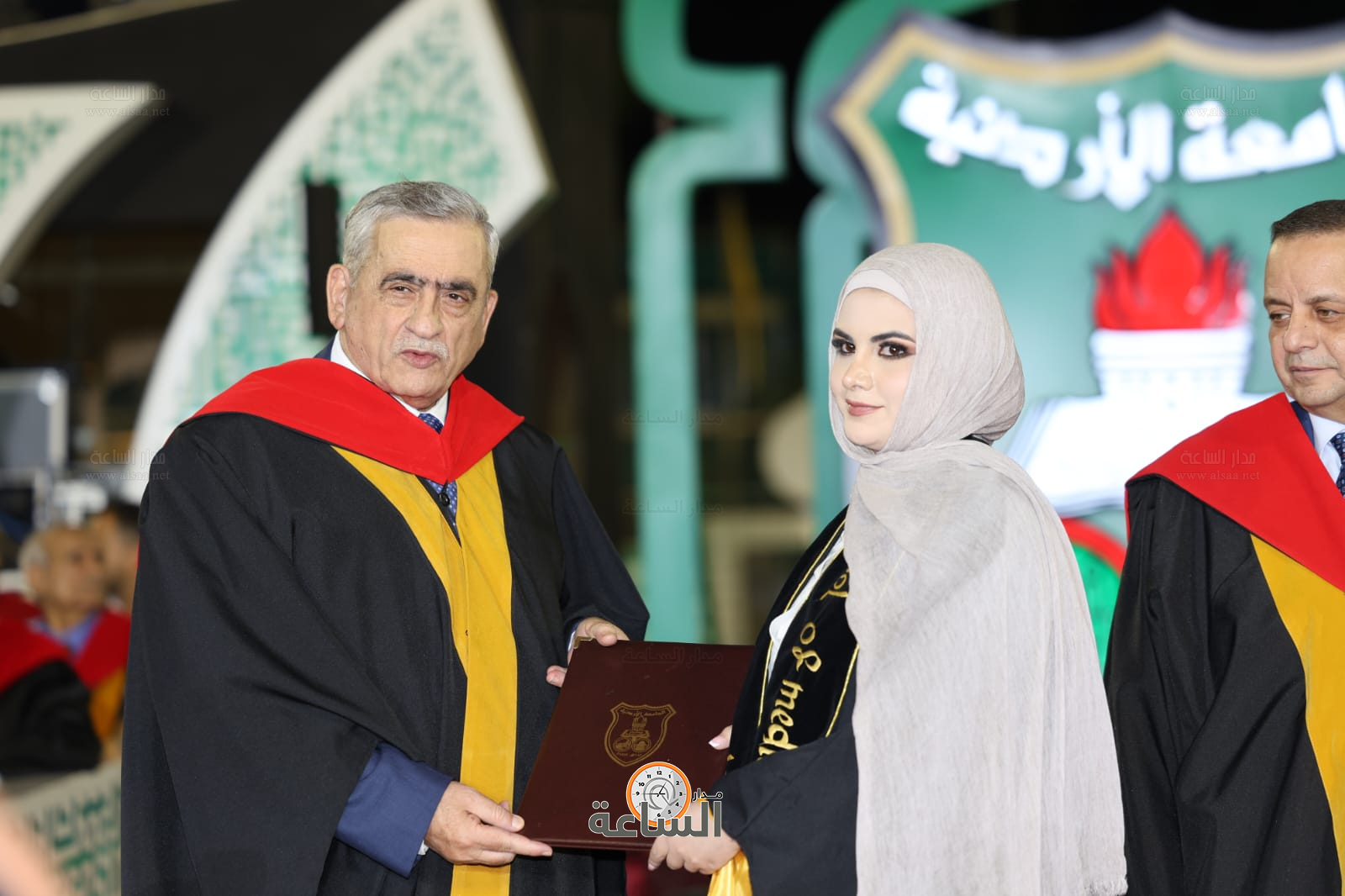 Madar Al-Saa Images 0.6121488738546786