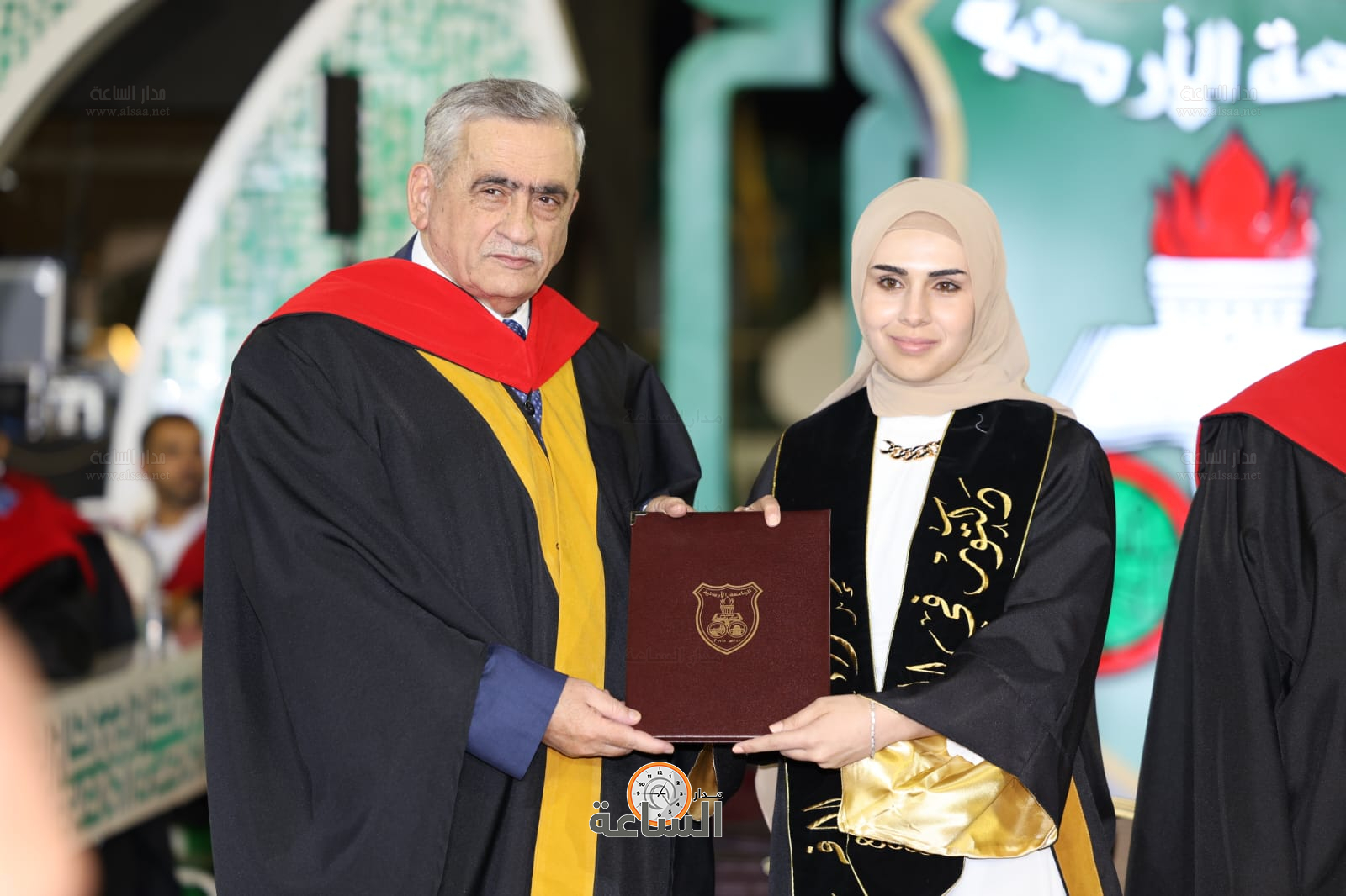 Madar Al-Saa Images 0.024589178408228607