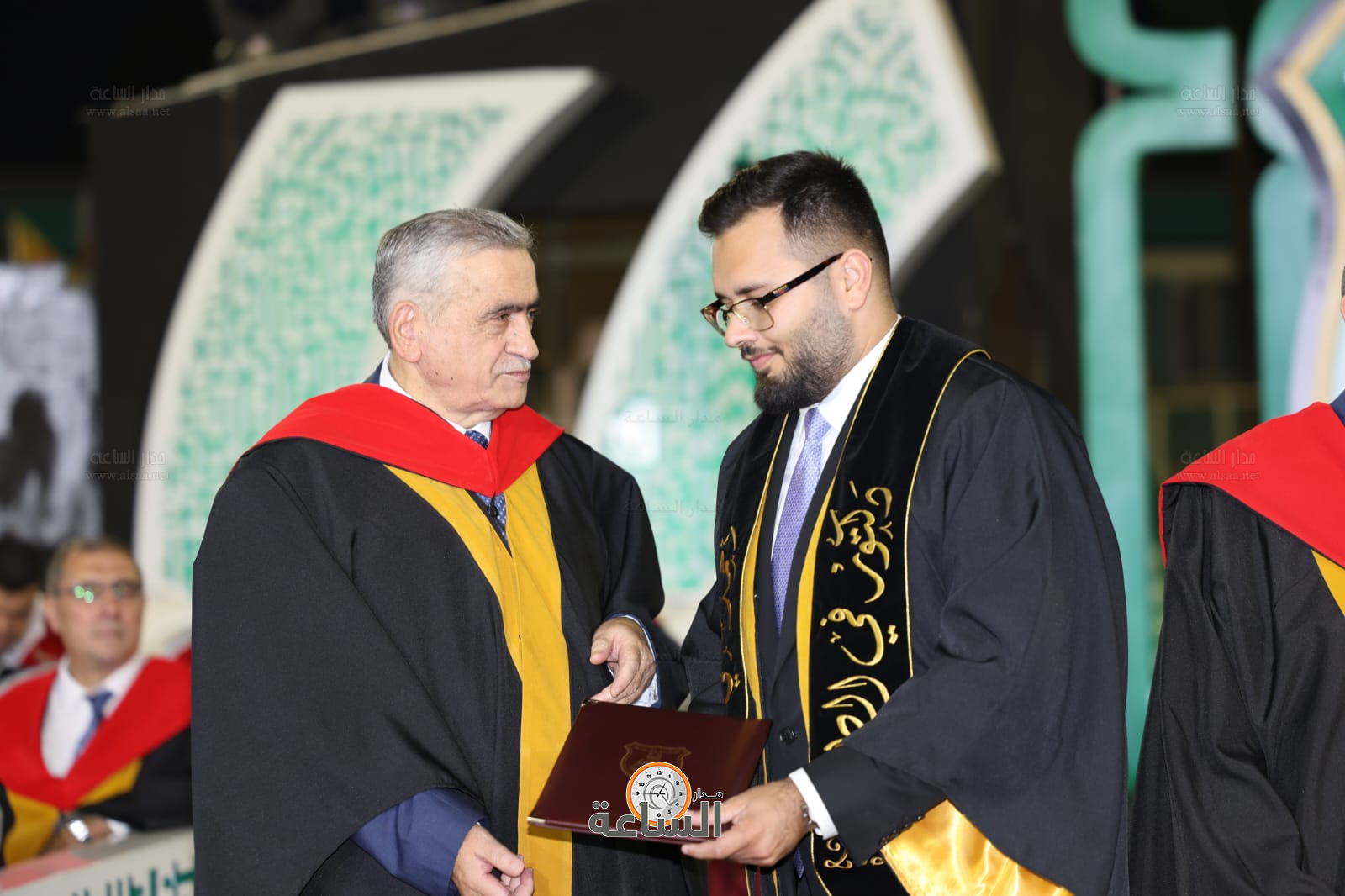 Madar Al-Saa Images 0.6081864483991224