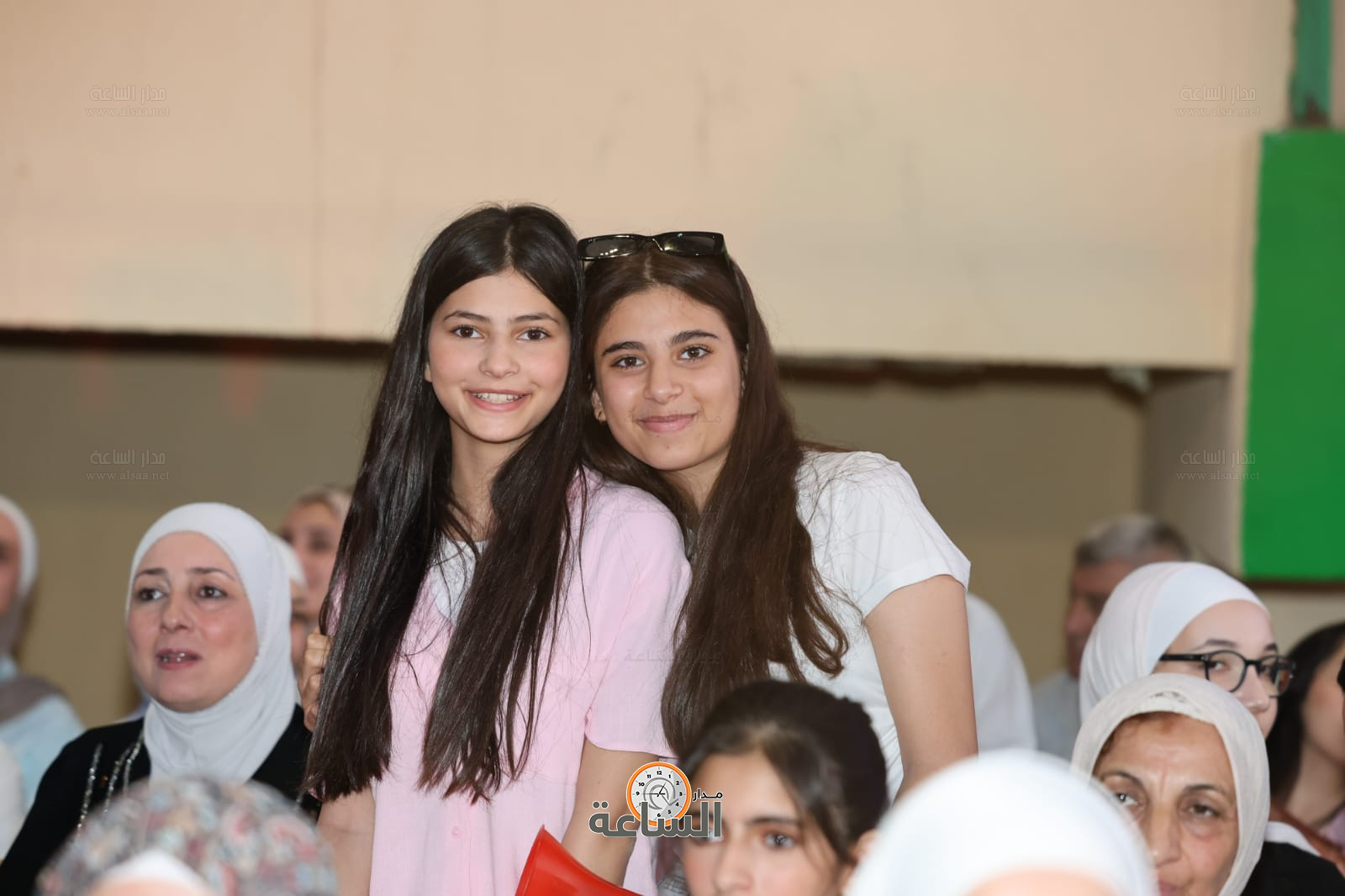 Madar Al-Saa Images 0.6911759866368724