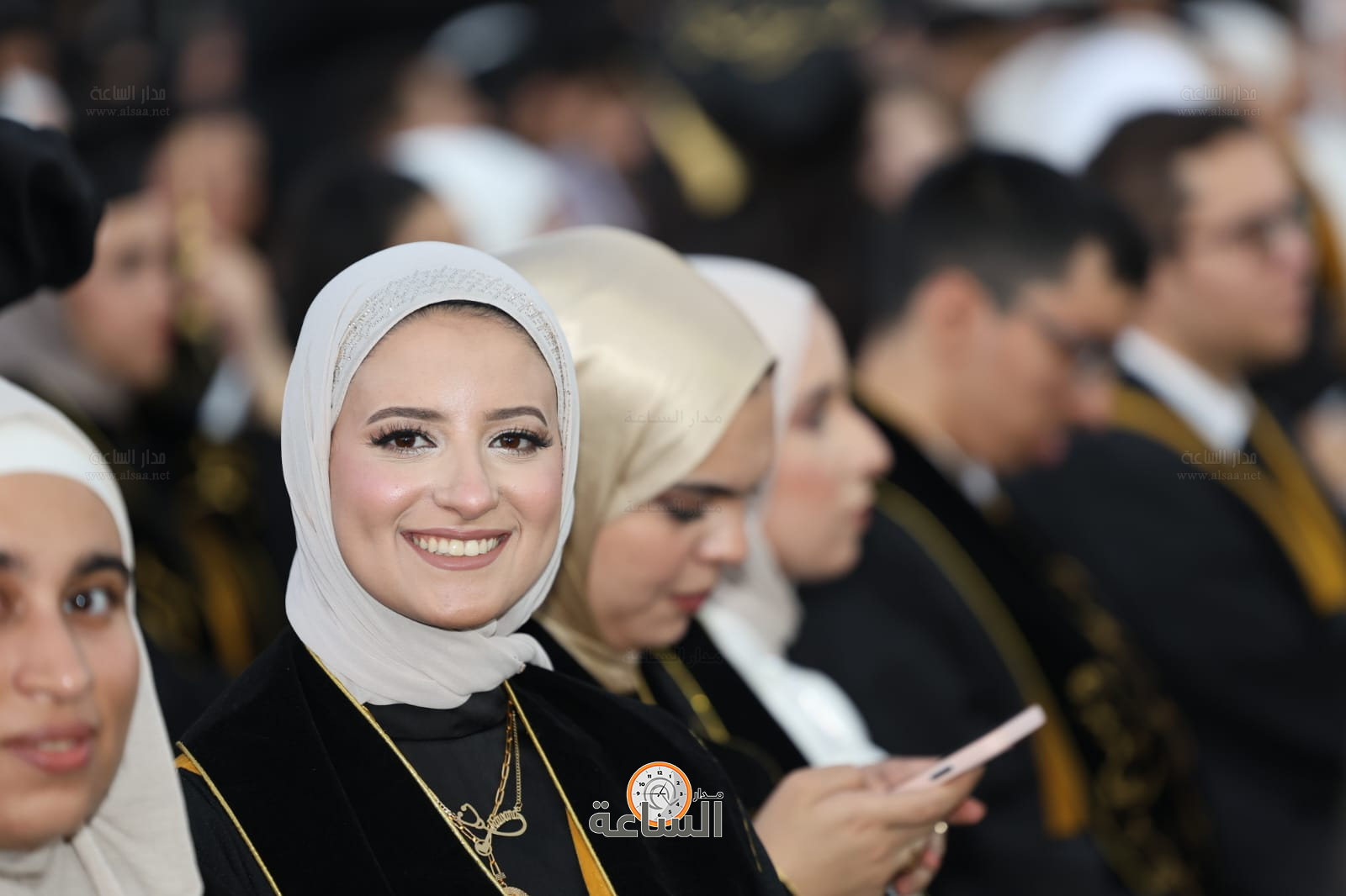 Madar Al-Saa Images 0.7022679444405882