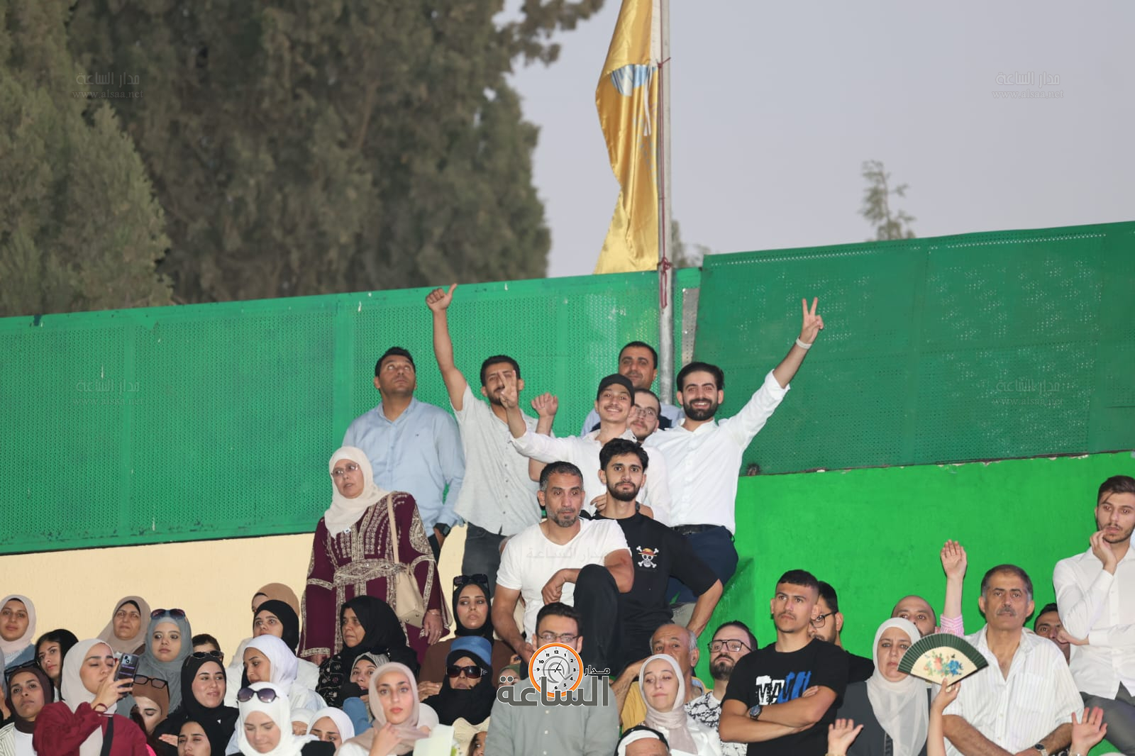 Madar Al-Saa Images 0.43943063978497576